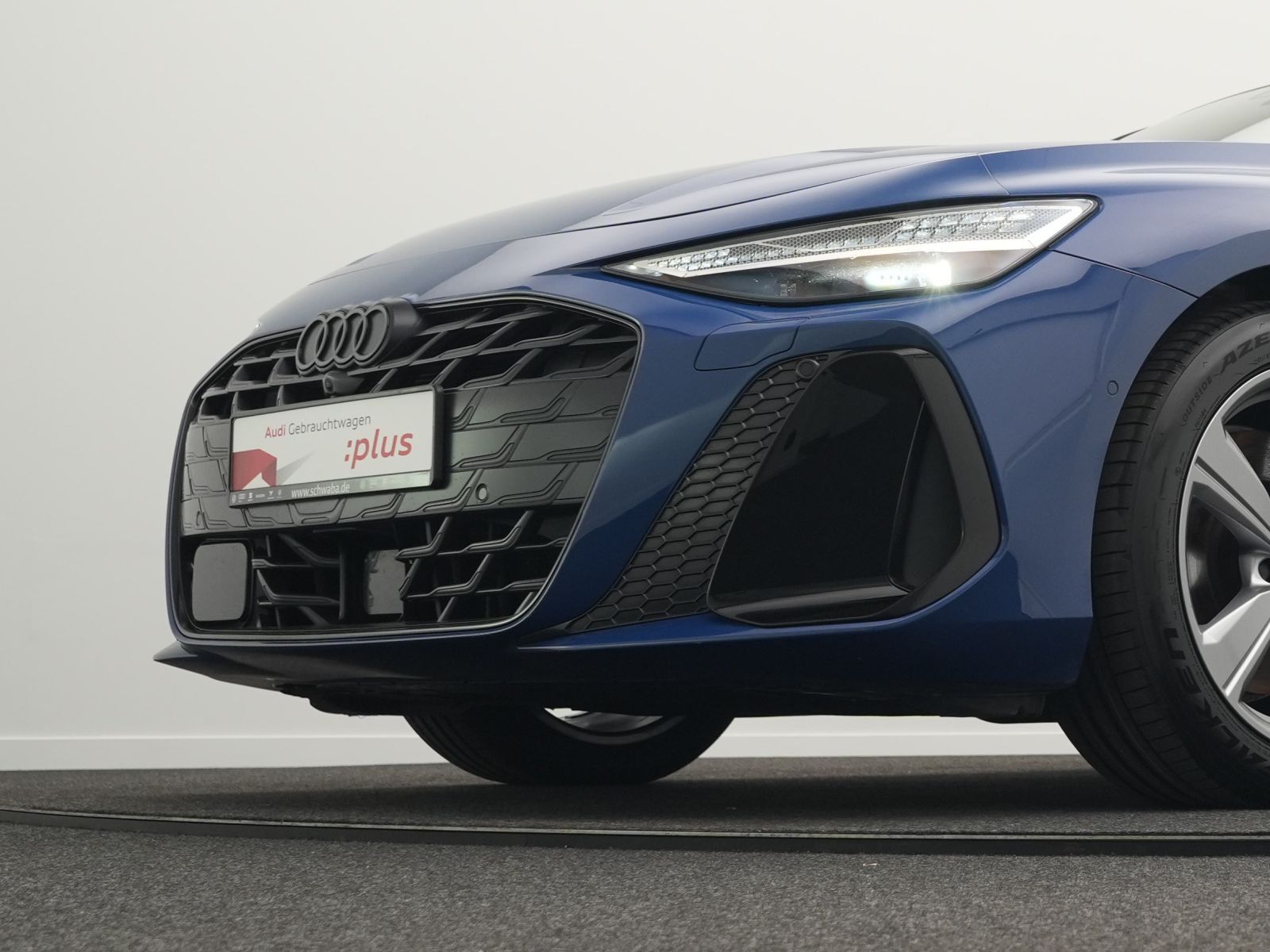 Audi A6 Avant S line TDI quattro *AHK*PANO*HdUp*19''*