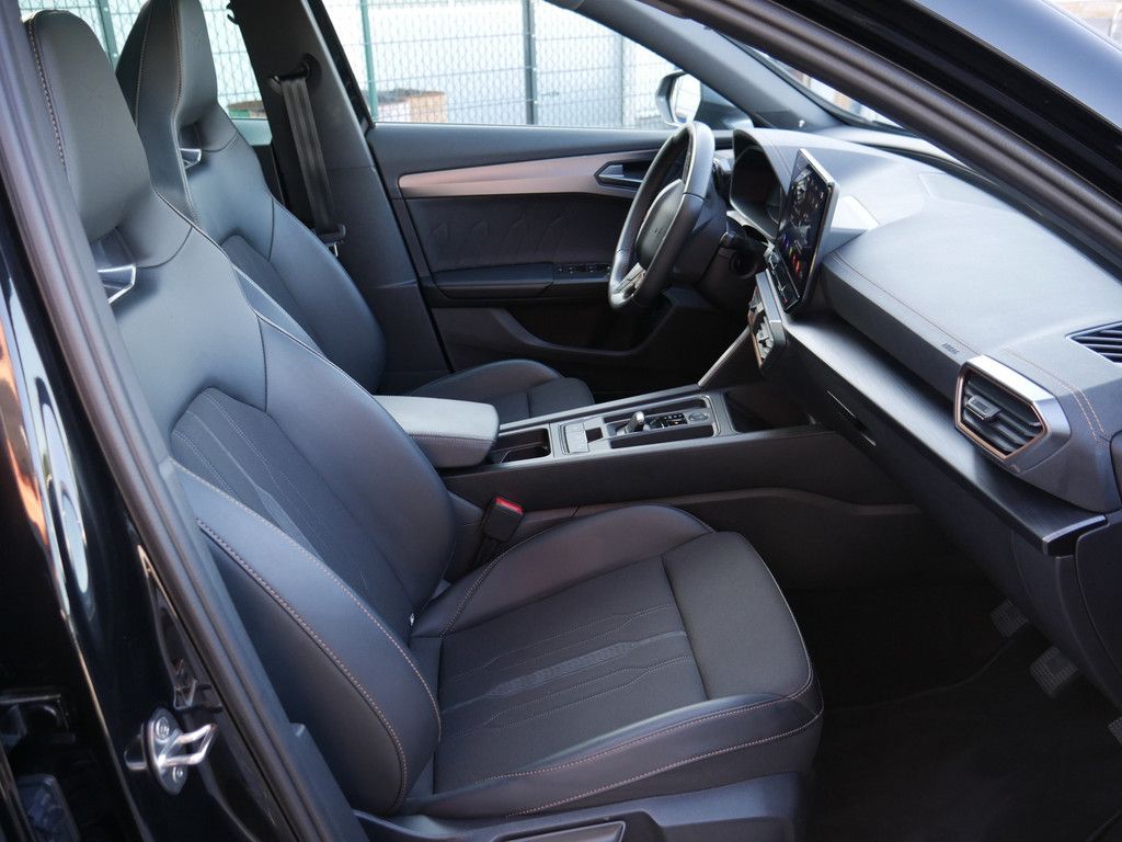 Cupra Formentor 2.0 TSI VZ NAVI AHK ACC LED PANO BEATS