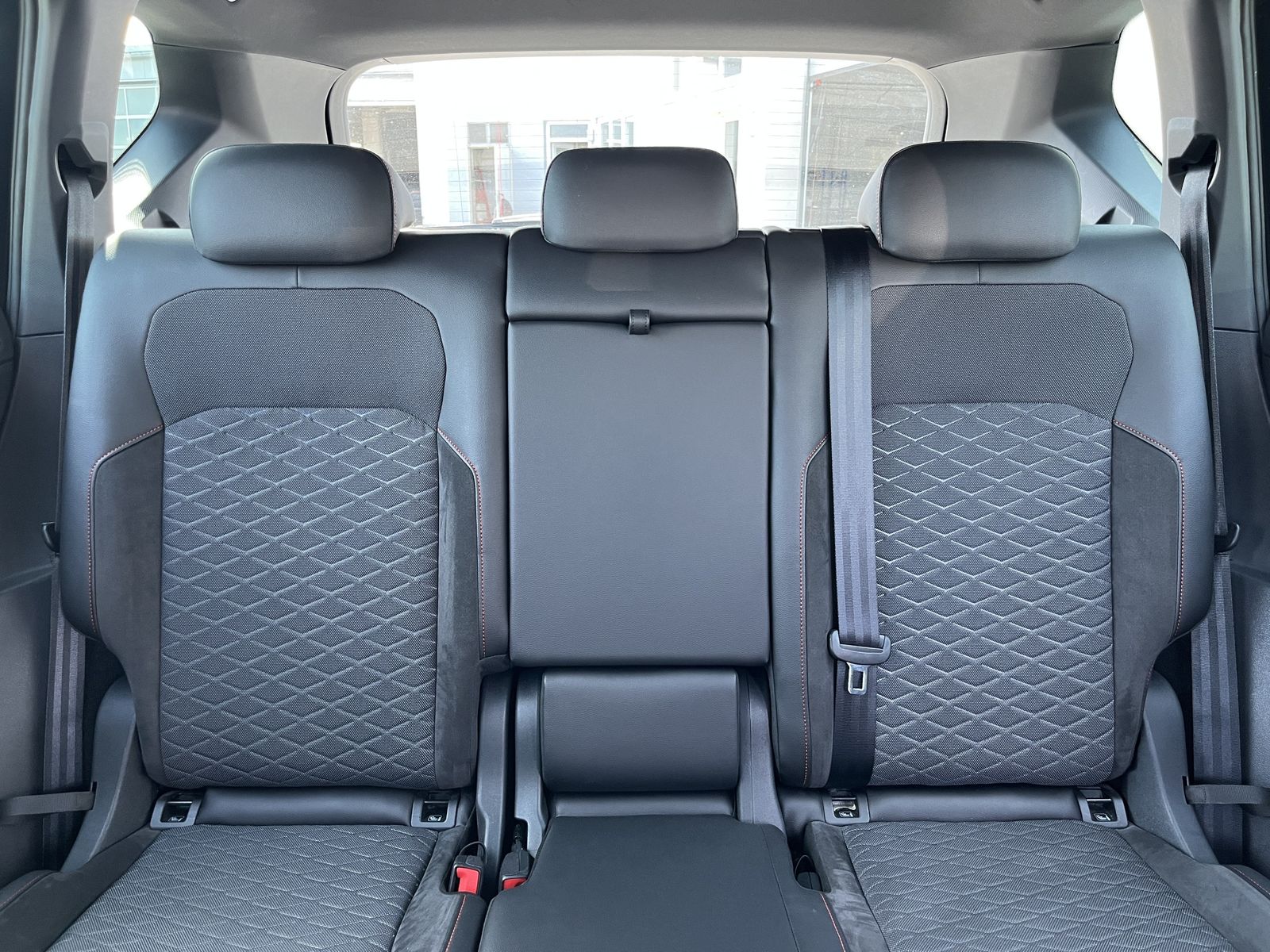Seat Tarraco 1.5 TSI DSG FR AHK Navi ACC LED RFK 4xSH