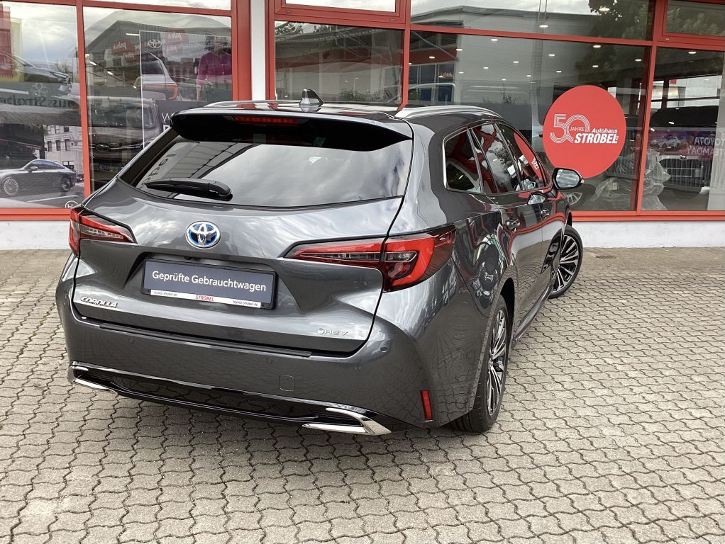 Toyota Corolla 2.0 Hybrid Touring Sports Team Deutschla