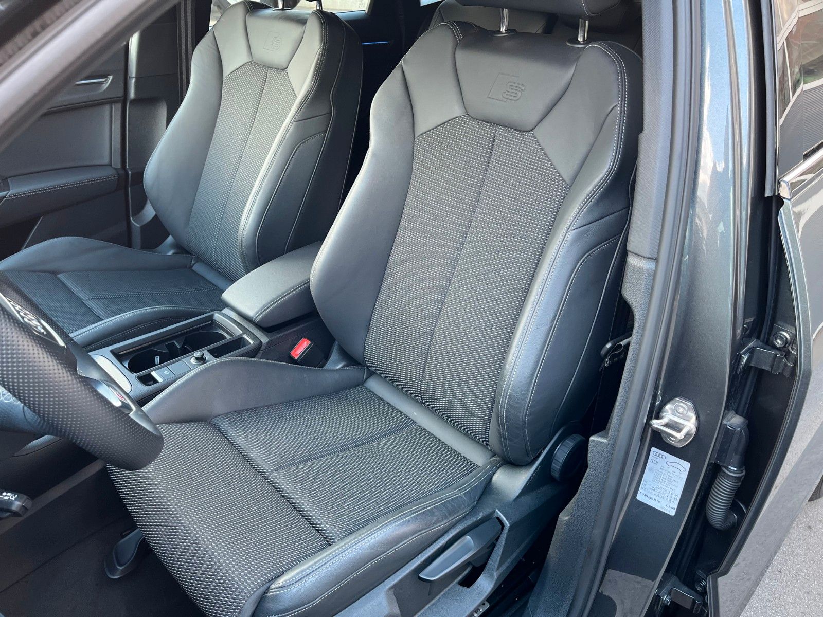 Audi Q3 TFSI quattro S line - Samsaru's Car Outlet