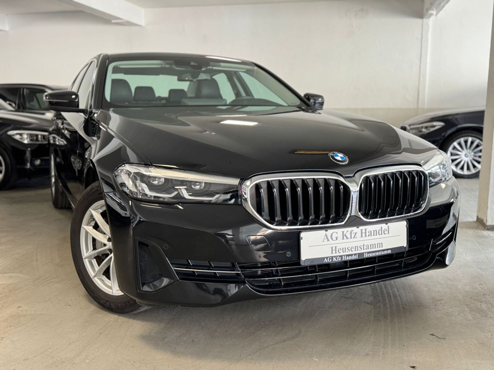 BMW 530 e x Drive H-KARDON/CAM/ACC/WIFI/LED/INDUKTIO