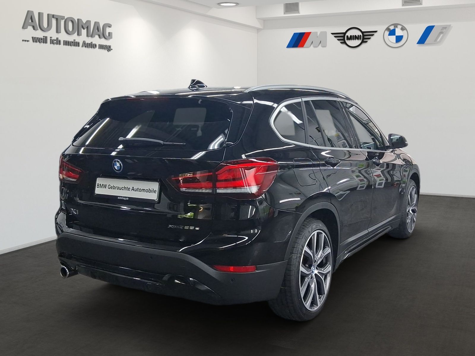 BMW X1 xDrive25e SportLine - Samsaru's Car Outlet
