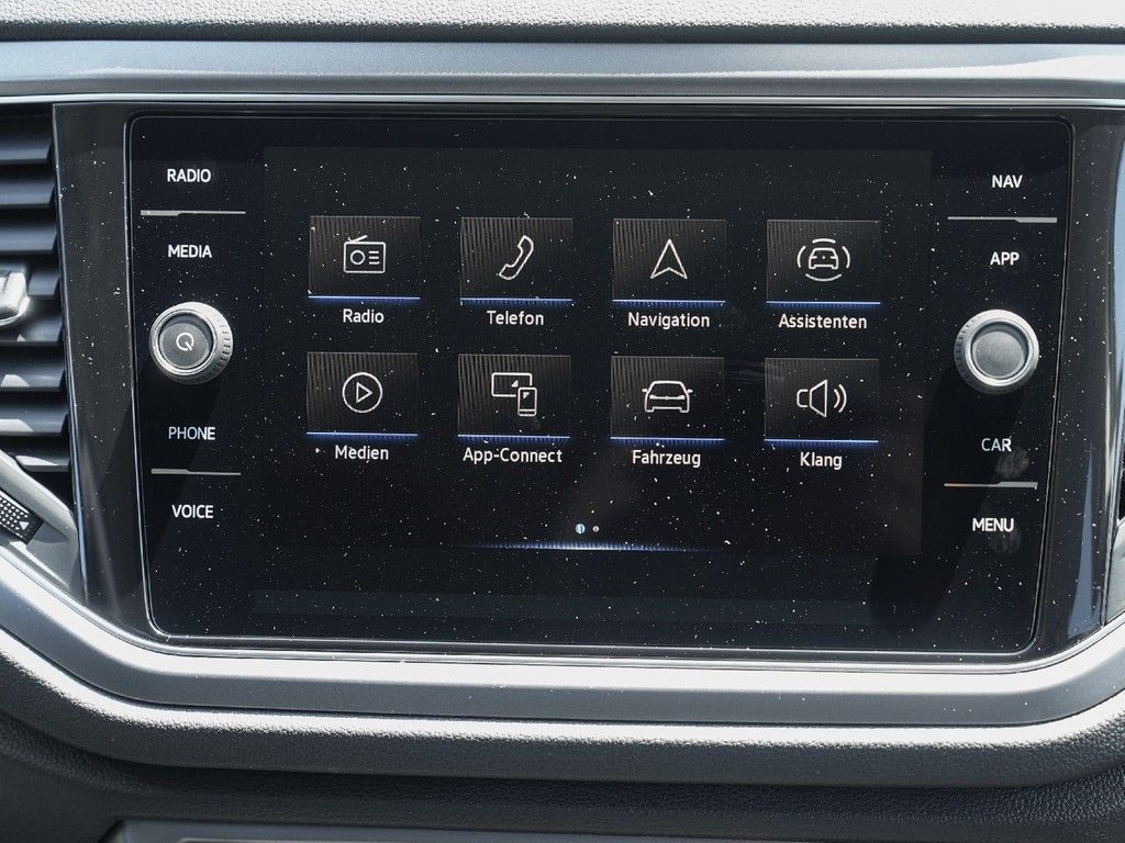 Volkswagen T-Roc 1.5 TSI Active - Samsaru's Car Outlet