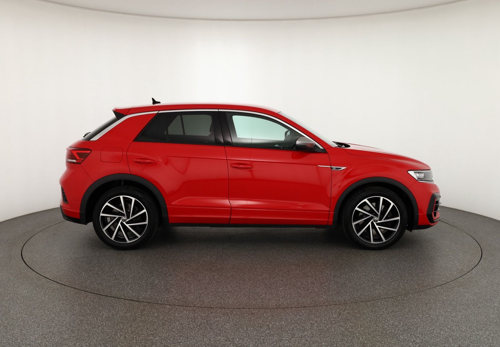 Volkswagen T-Roc 2.0 TSI R 4Motion - Samsaru's Car Outlet