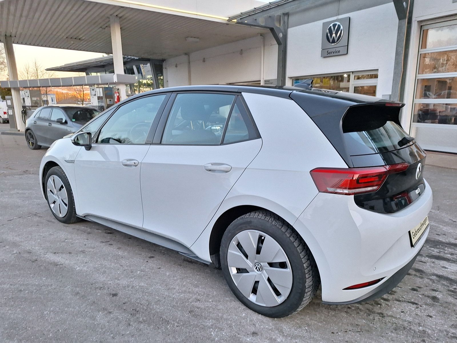 Volkswagen ID.3 Life - Samsaru's Car Outlet