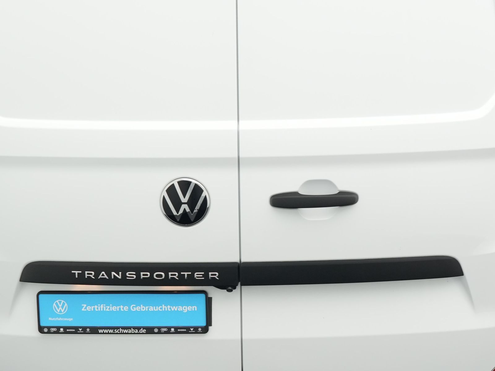 Volkswagen T7 Kasten Transporter LR/Lang 2.0 TDI *LED*KAM*