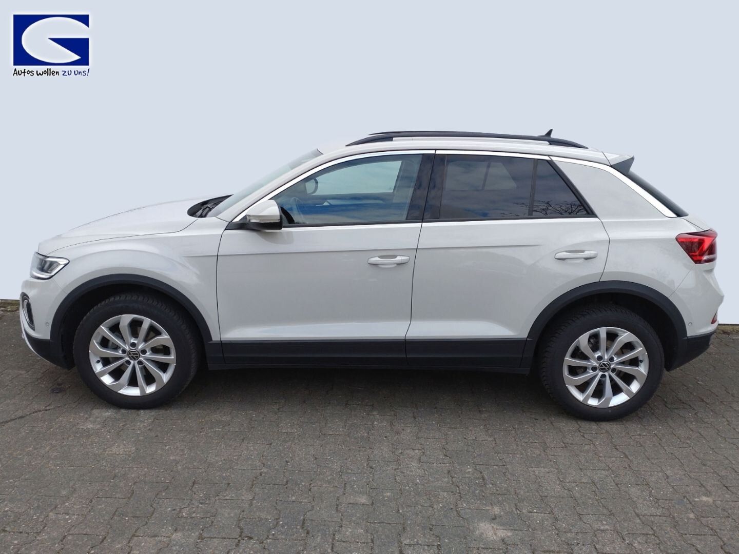 Volkswagen T-Roc 1.5 TSI Life DSG - Samsaru's Car Outlet