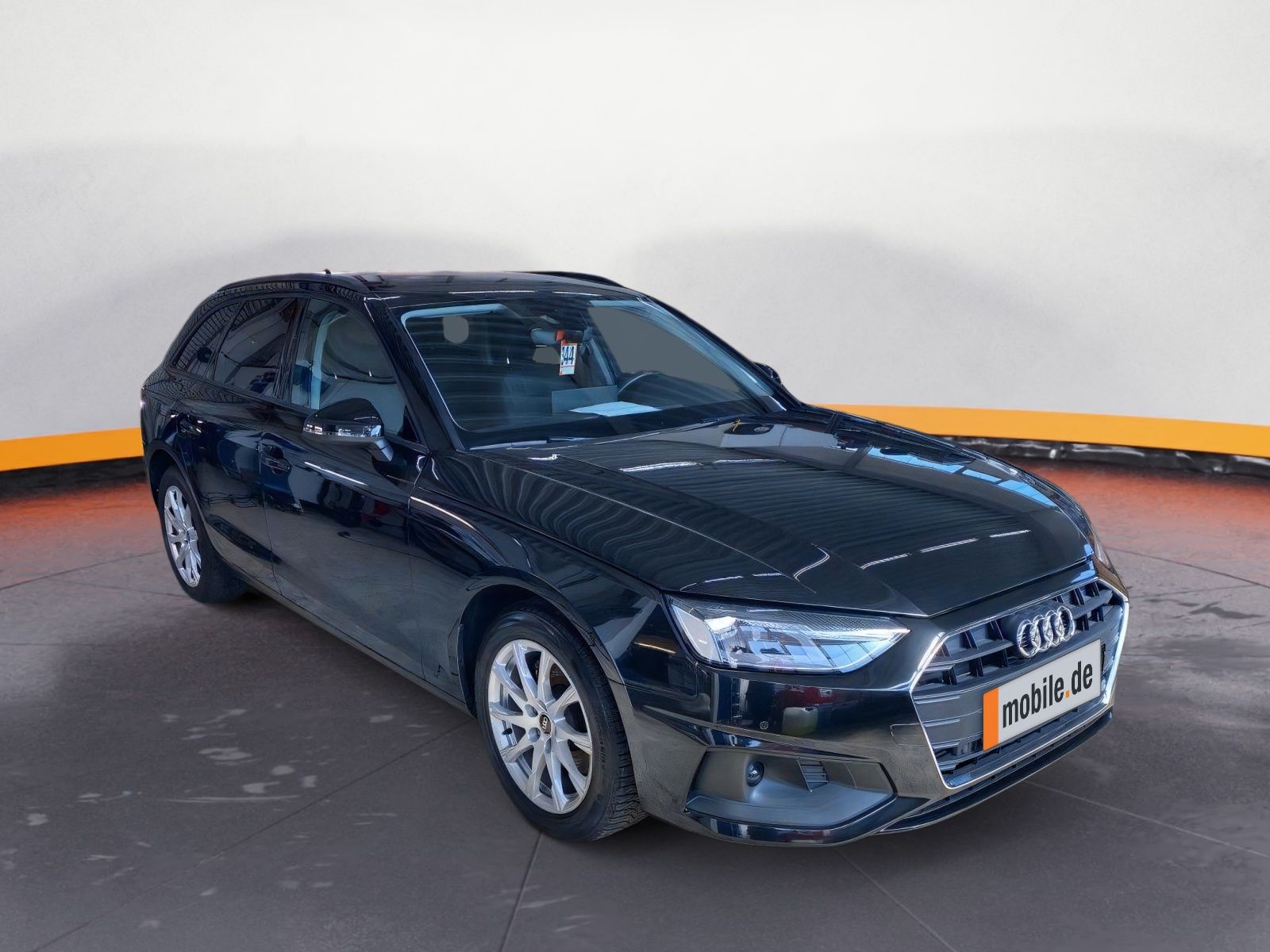 Audi A4 Avant 35 TFSI - Samsaru's Car Outlet