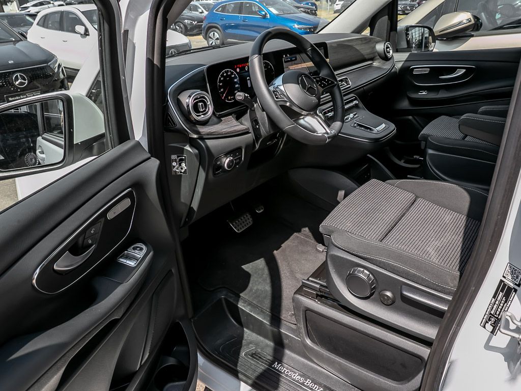 Mercedes-Benz V 220 d STYLE - Samsaru's Car Outlet