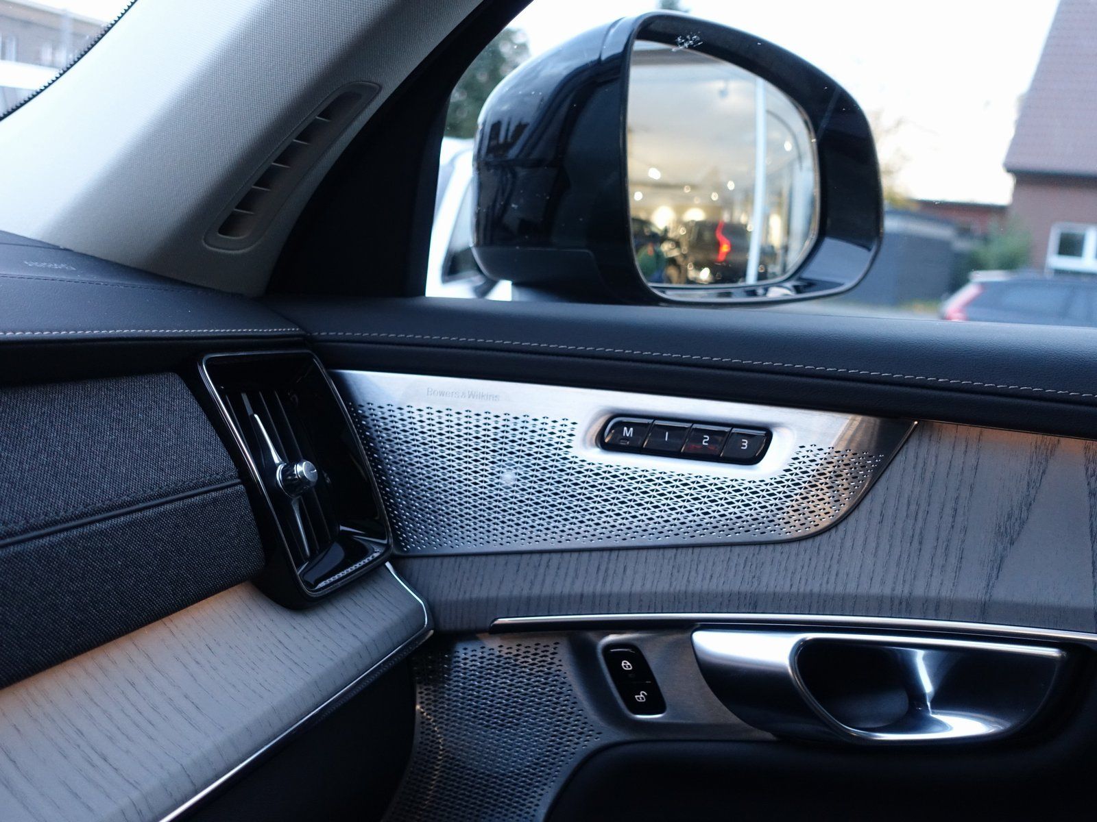 Volvo XC90 Plus, T8 AWD Plug-in Hybrid/AHK/FourC/Pano