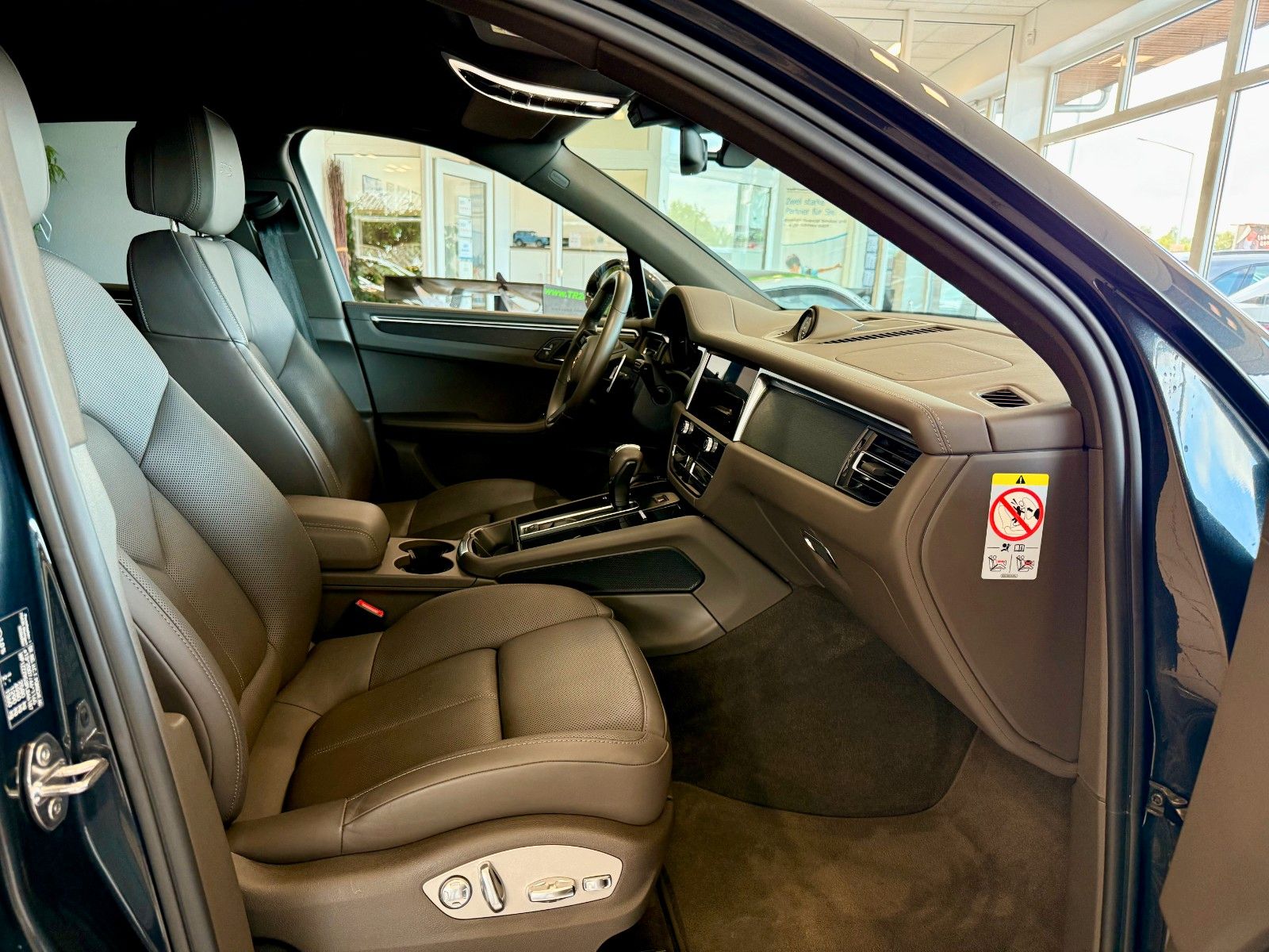 Porsche Macan GTS Luftfederung/AHK/ACC/Burmester/360