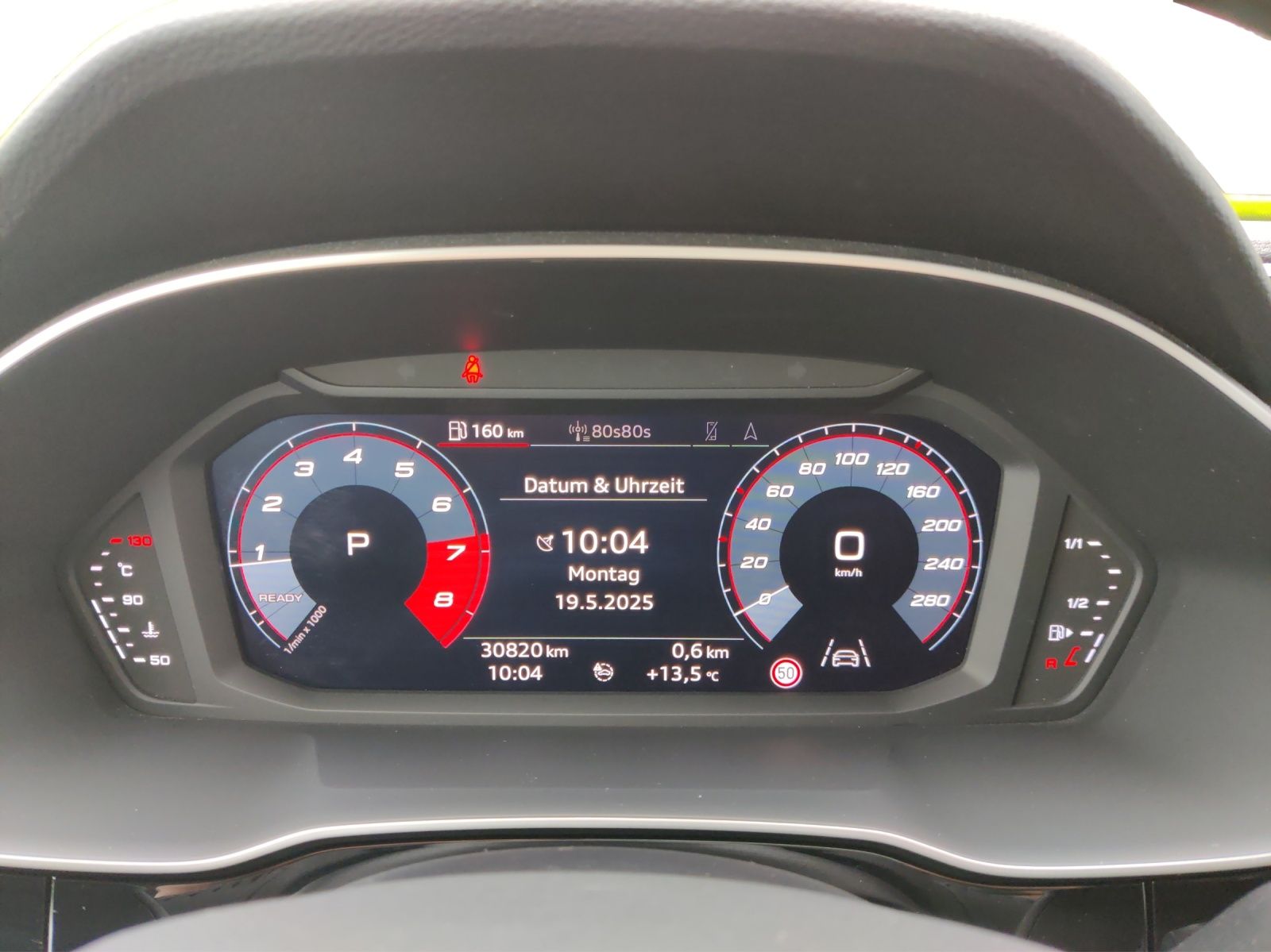 Audi Q3 40 TFSI quattro advanced - Samsaru's Car Outlet