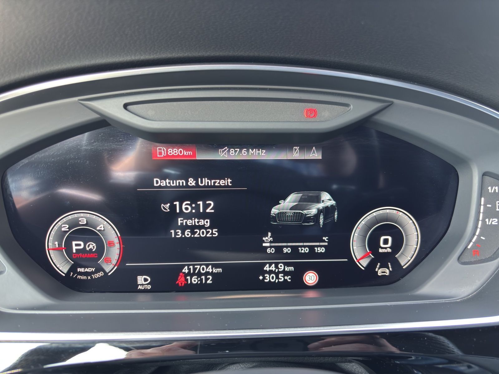 Audi A8 50 TDI quattro S line - Samsaru's Car Outlet