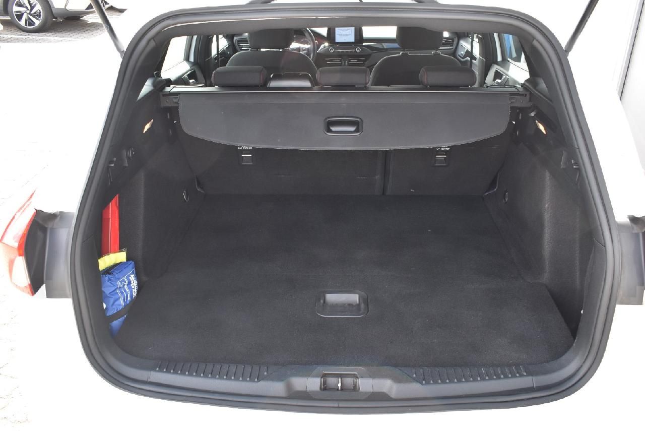 Ford Focus ST-Line - Samsaru's Car Outlet