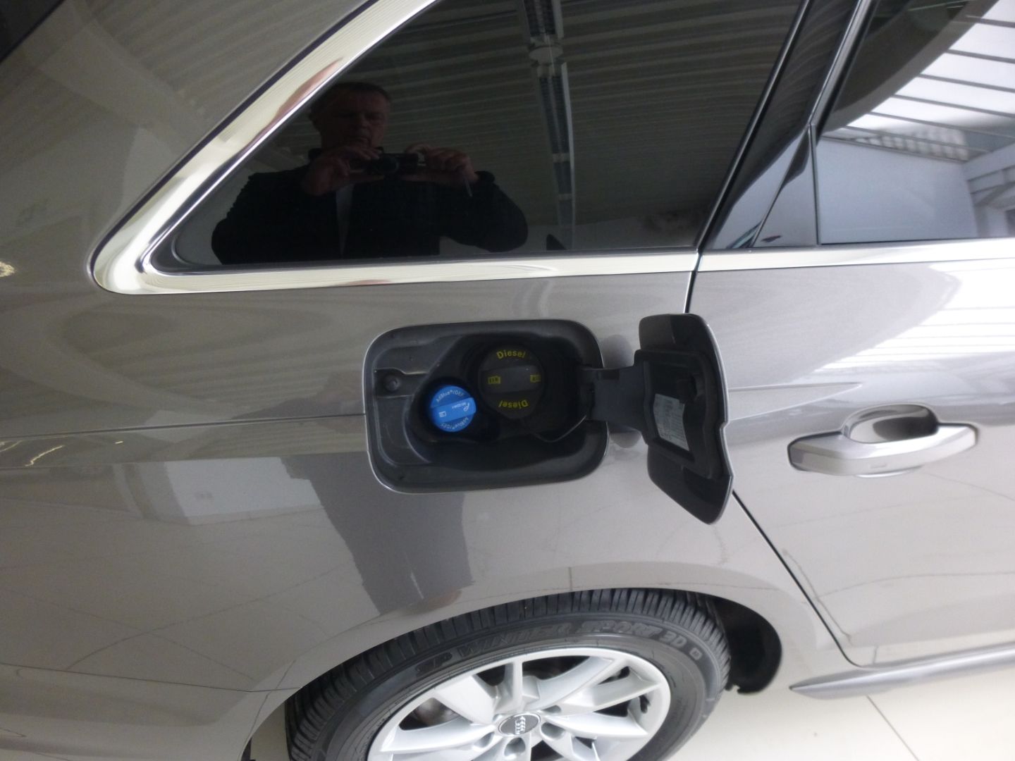 Audi A4 Avant 30 TDI advanced - Samsaru's Car Outlet
