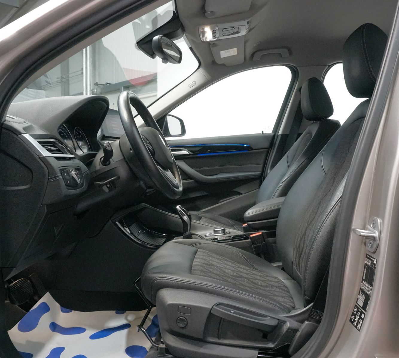 BMW X1 xDrive 20 d xLine - Samsaru's Car Outlet
