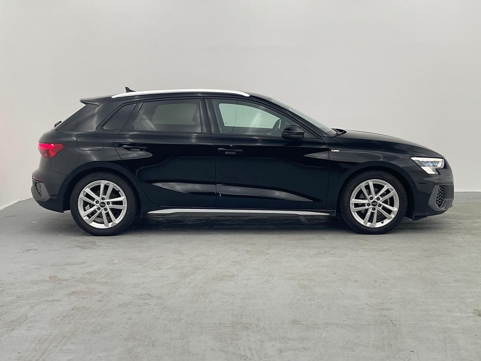 Audi A3 35 TFSI S Line *MATRIX*TEMP*B&O*KEYLESS*KAM*