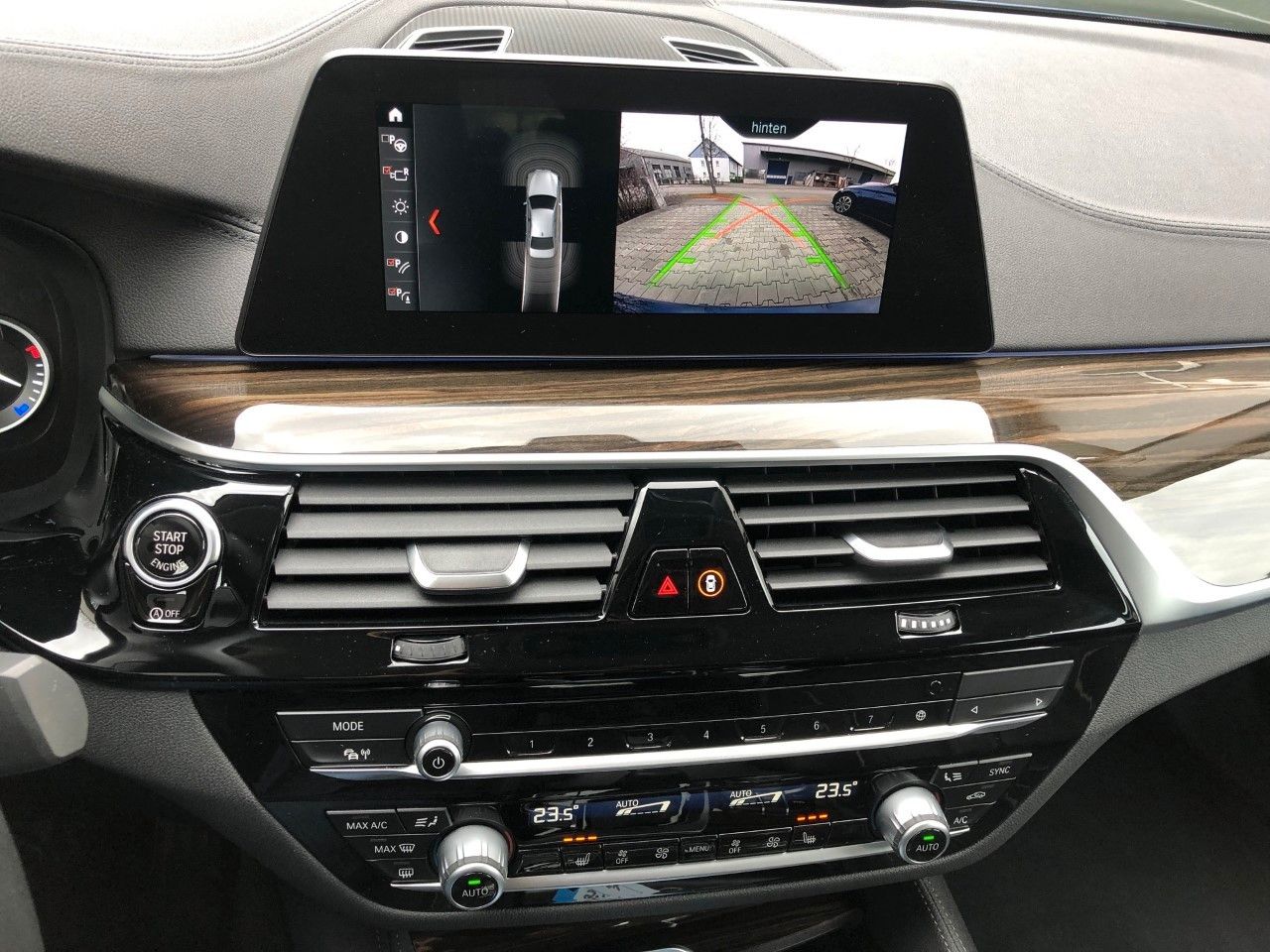 BMW 530 d xDrive *HEAD-UP-LEDER-NAVI*KAME*KOMFOR*LED