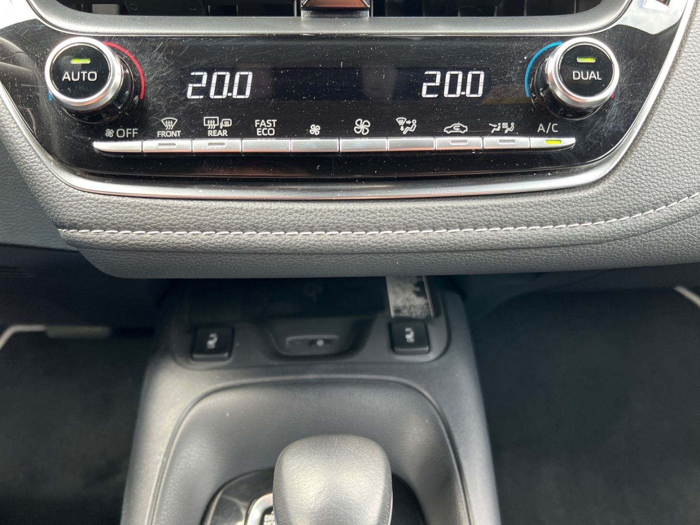 Toyota Corolla 2.0 Hybrid TS - Samsaru's Car Outlet