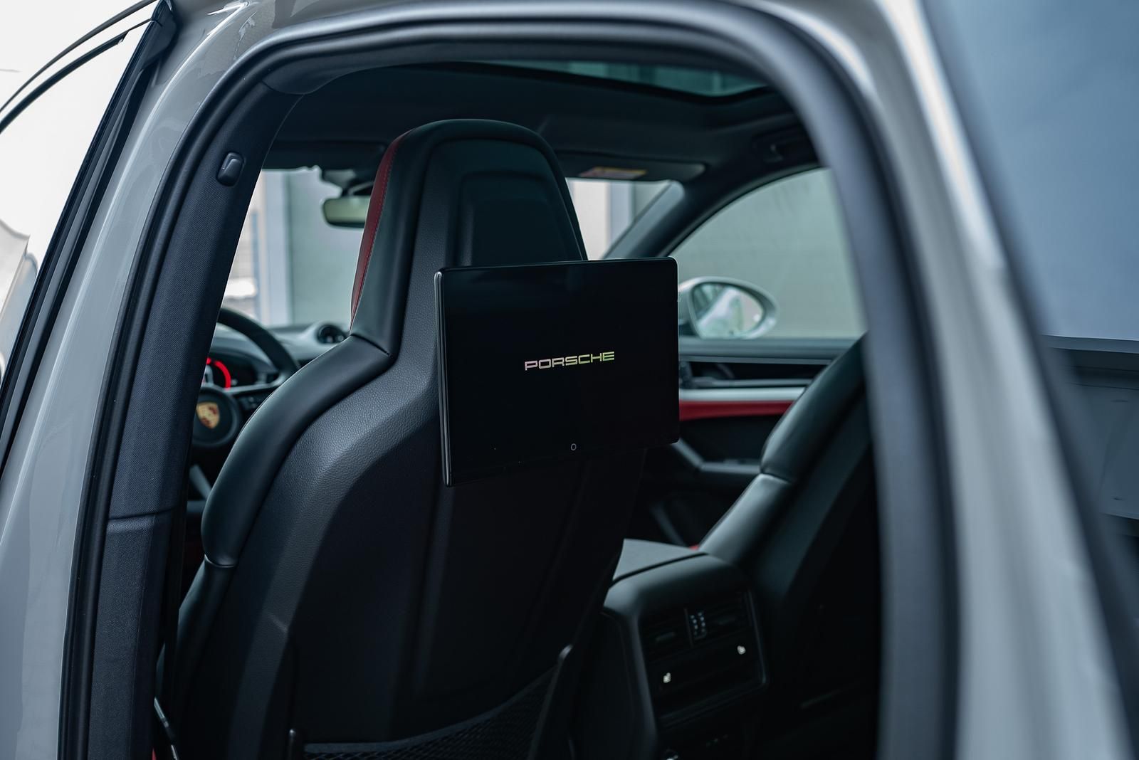 Porsche Cayenne Coupe | MY25 | 18-Way | 22-Inch