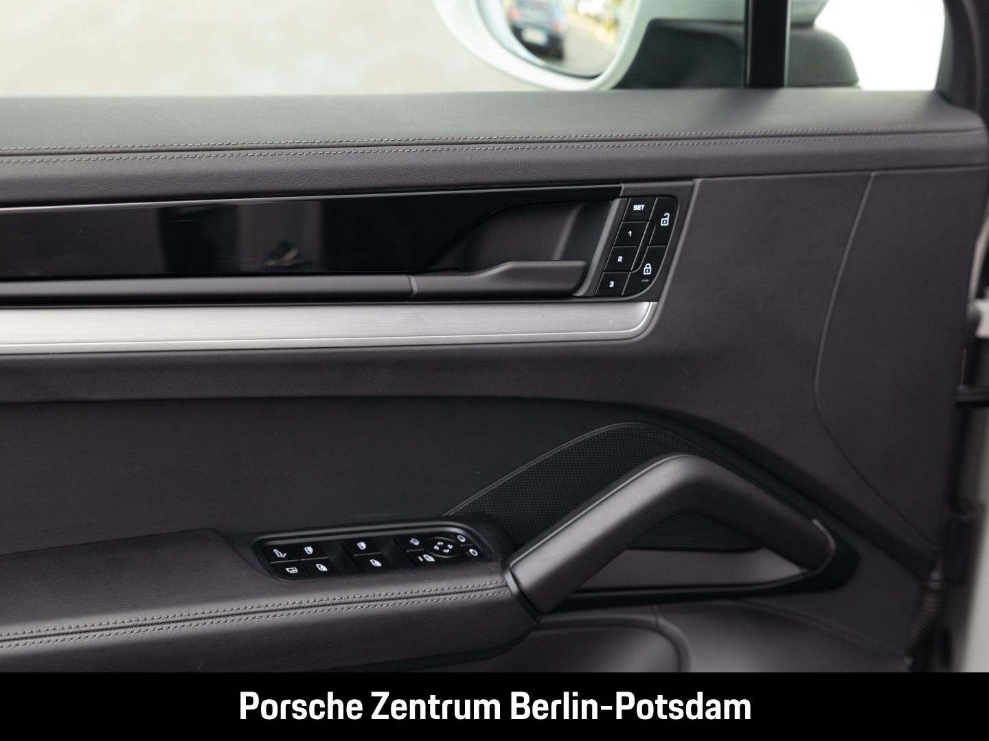 Porsche Cayenne E-Hybrid BOSE InnoDrive Panoramadach LED