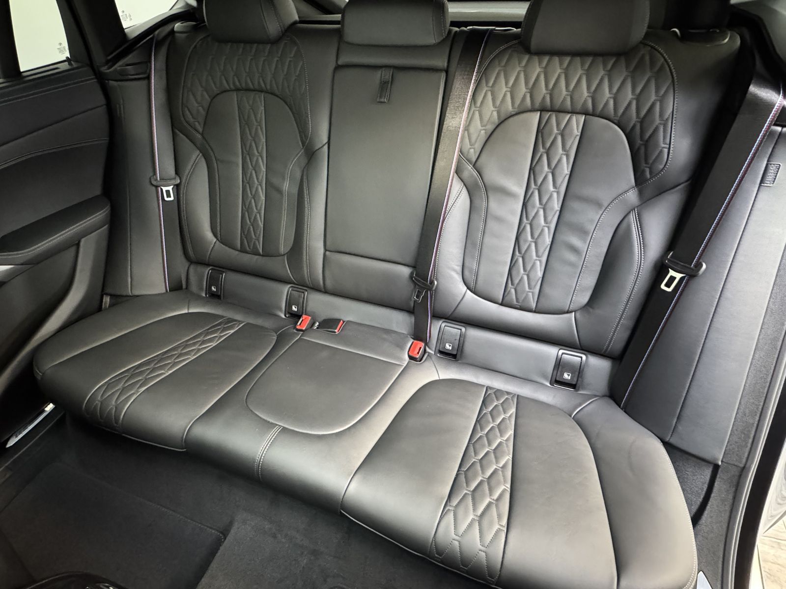 BMW X6 xDr30d M Sport Pro 22'' Sitzlüft. ACC 360°AHK