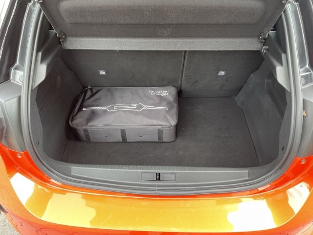 Opel Corsa-e Ultimate - Samsaru's Car Outlet