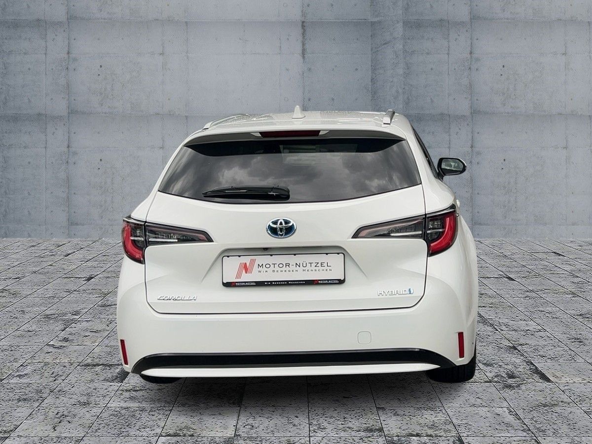 Toyota Corolla TS 1.8 Hybrid TEAM - Samsaru's Car Outlet