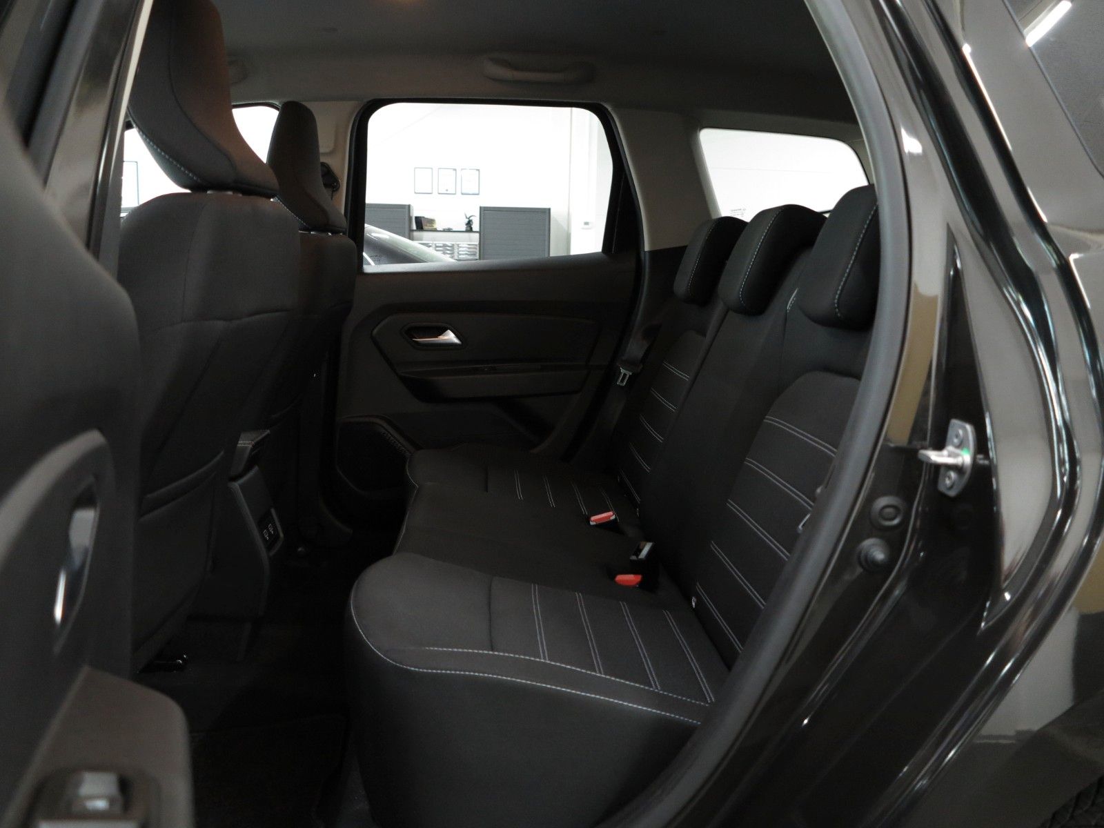 Dacia Duster II Prestige+ 4WD - Samsaru's Car Outlet
