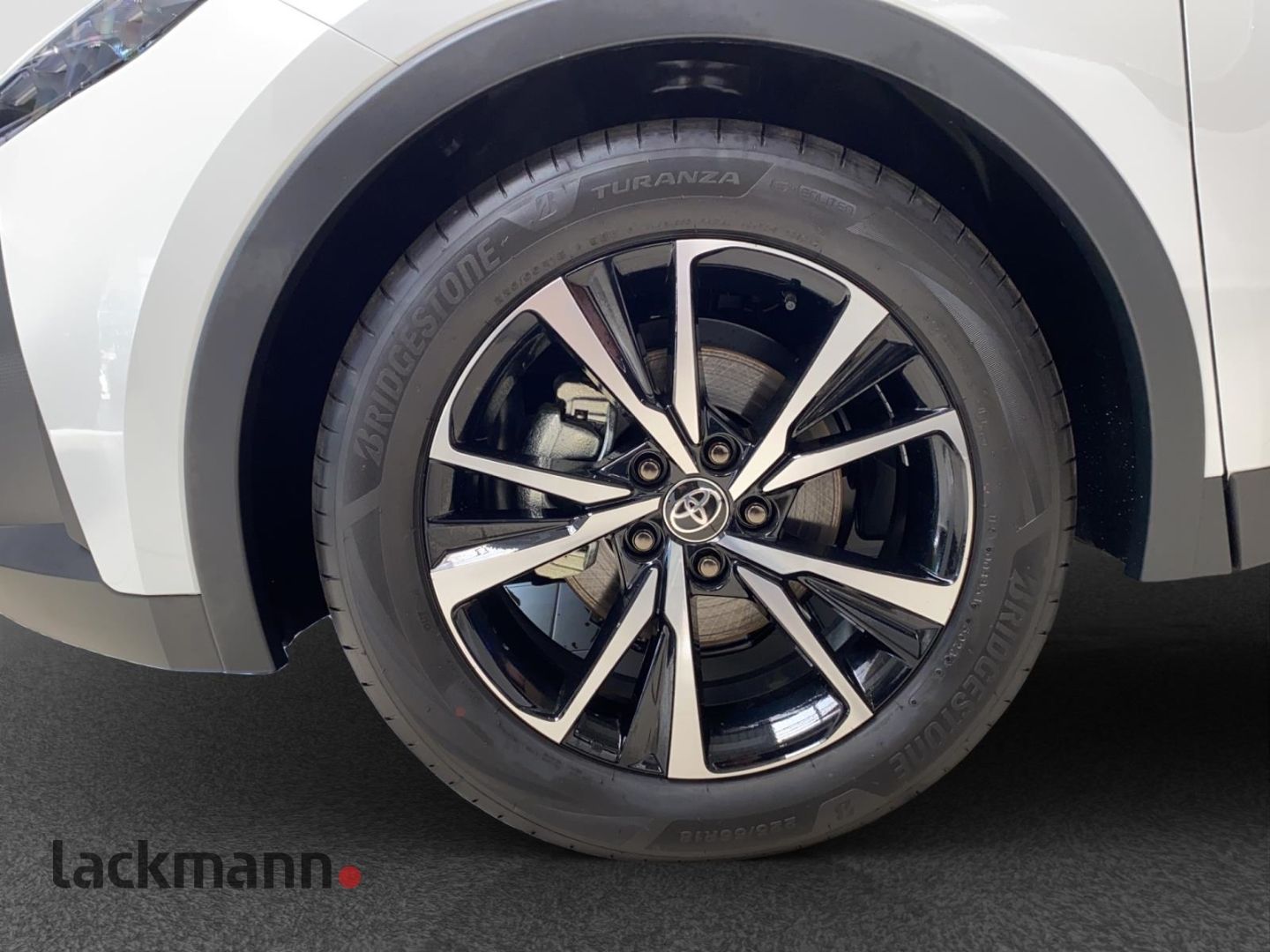 Toyota C-HR 1.8 Hybrid - Samsaru's Car Outlet