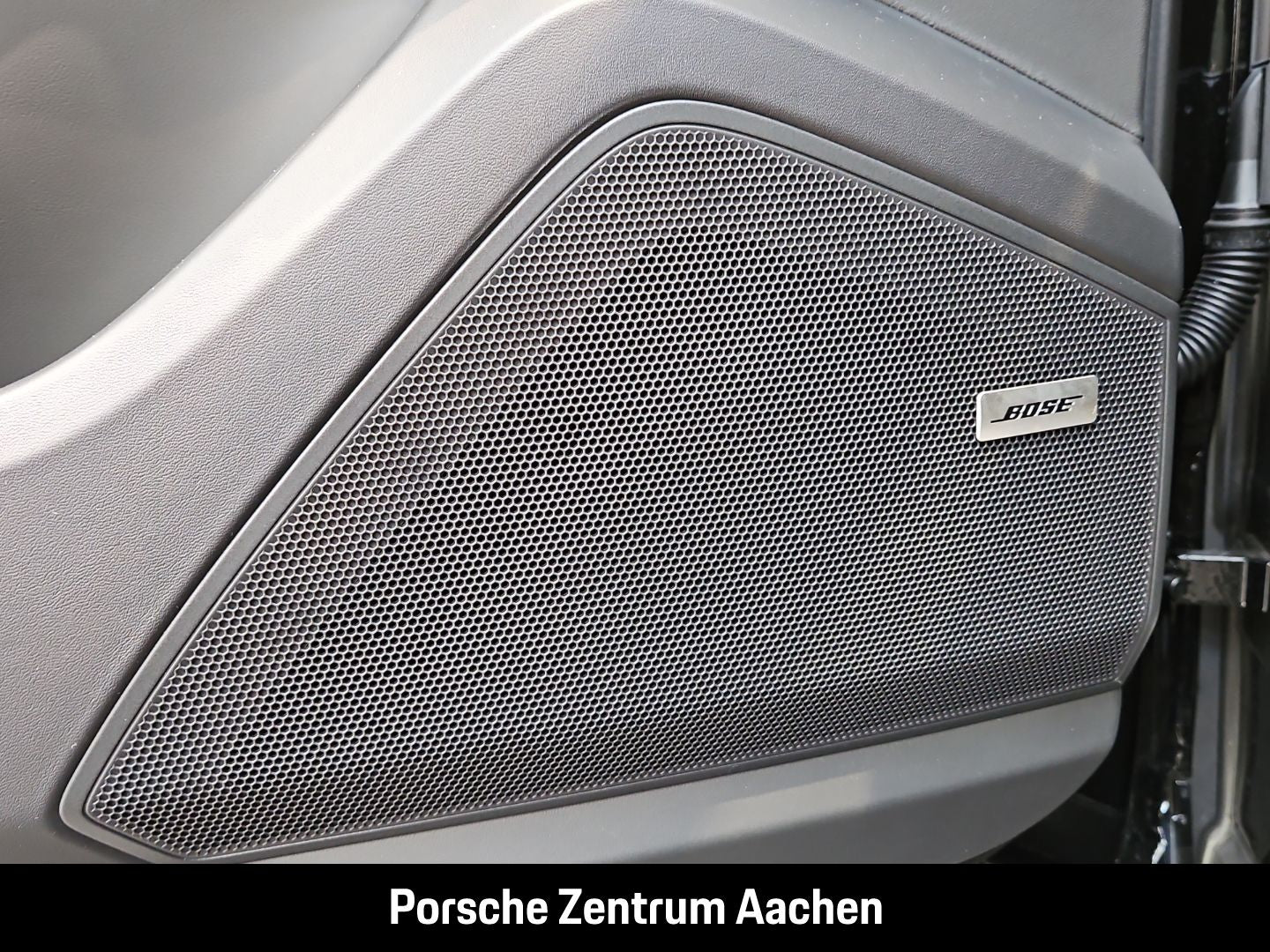 Porsche Cayenne S E-Hybrid Coupe BOSE Sportabgasanlage