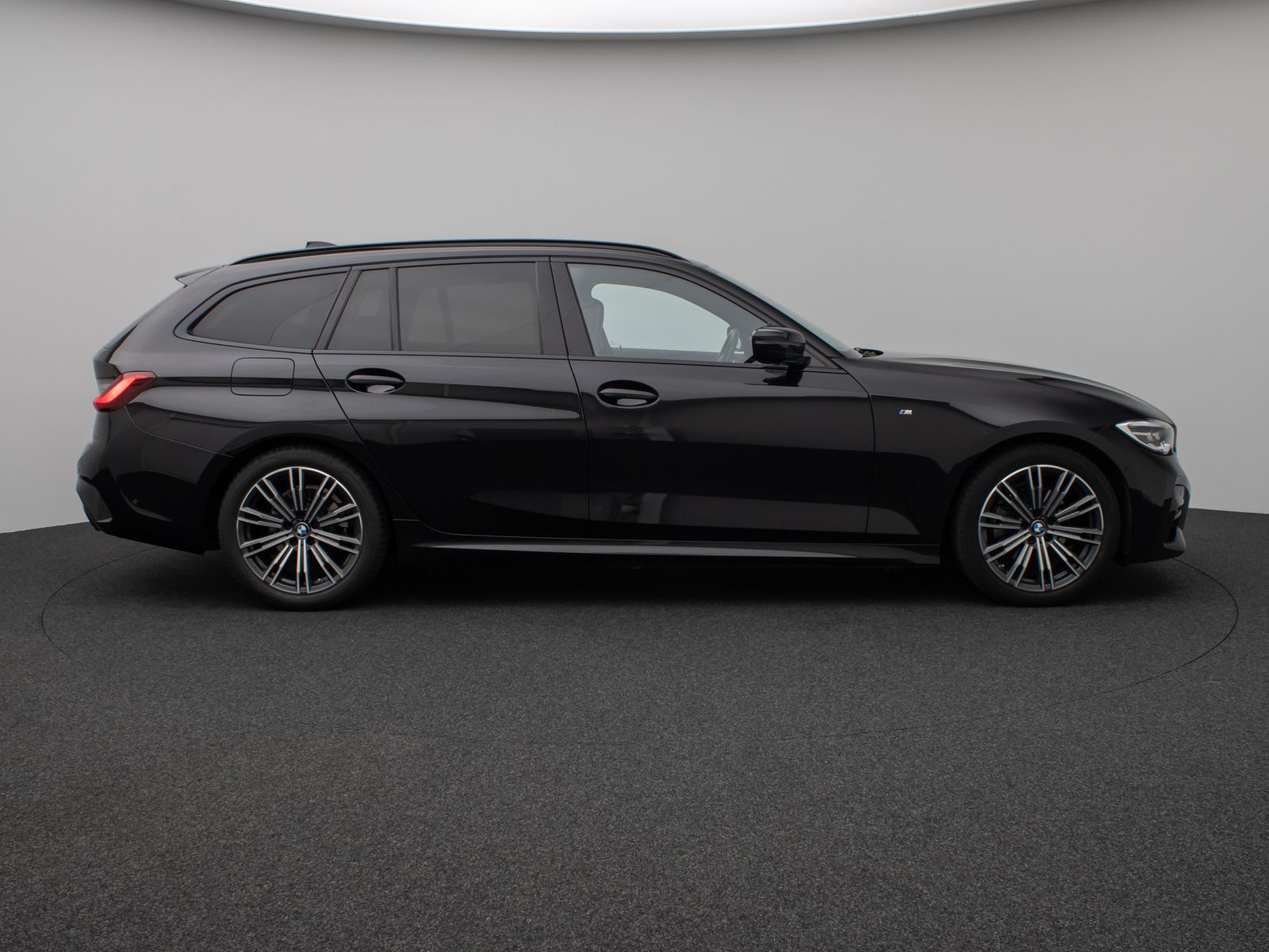 BMW 320d M Sport - Samsaru's Car Outlet
