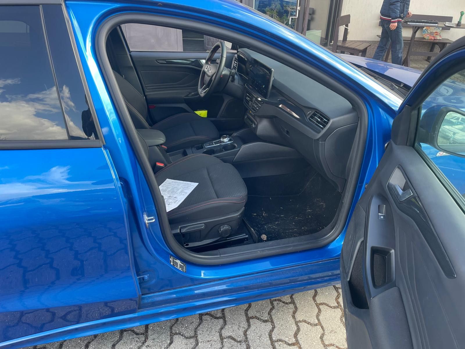 Ford Focus Turnier ST-Line 1.5 Autom,Navi,ALU,Allwett