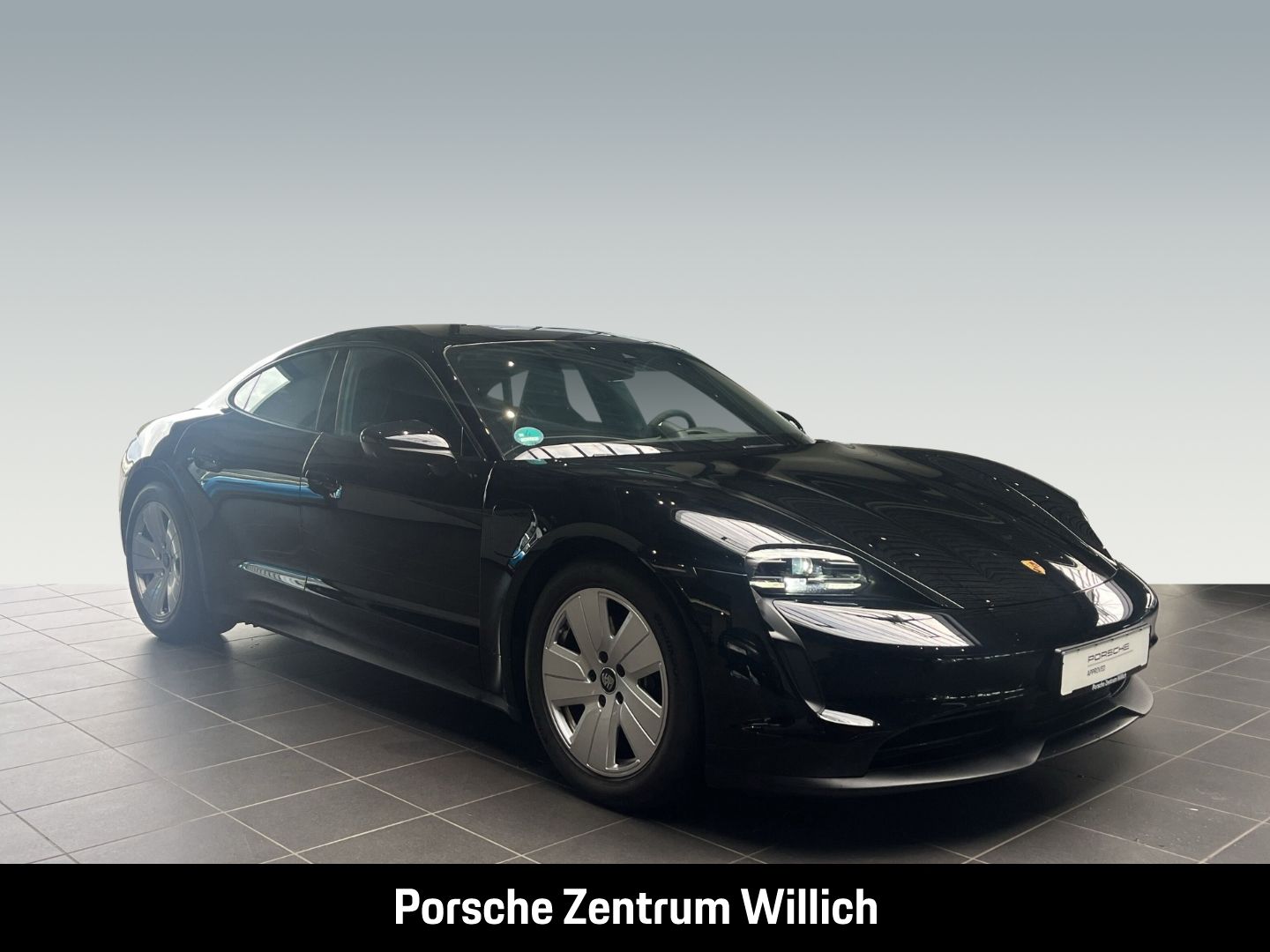 Porsche Taycan Lenkradheizung Lederausstattungen LED