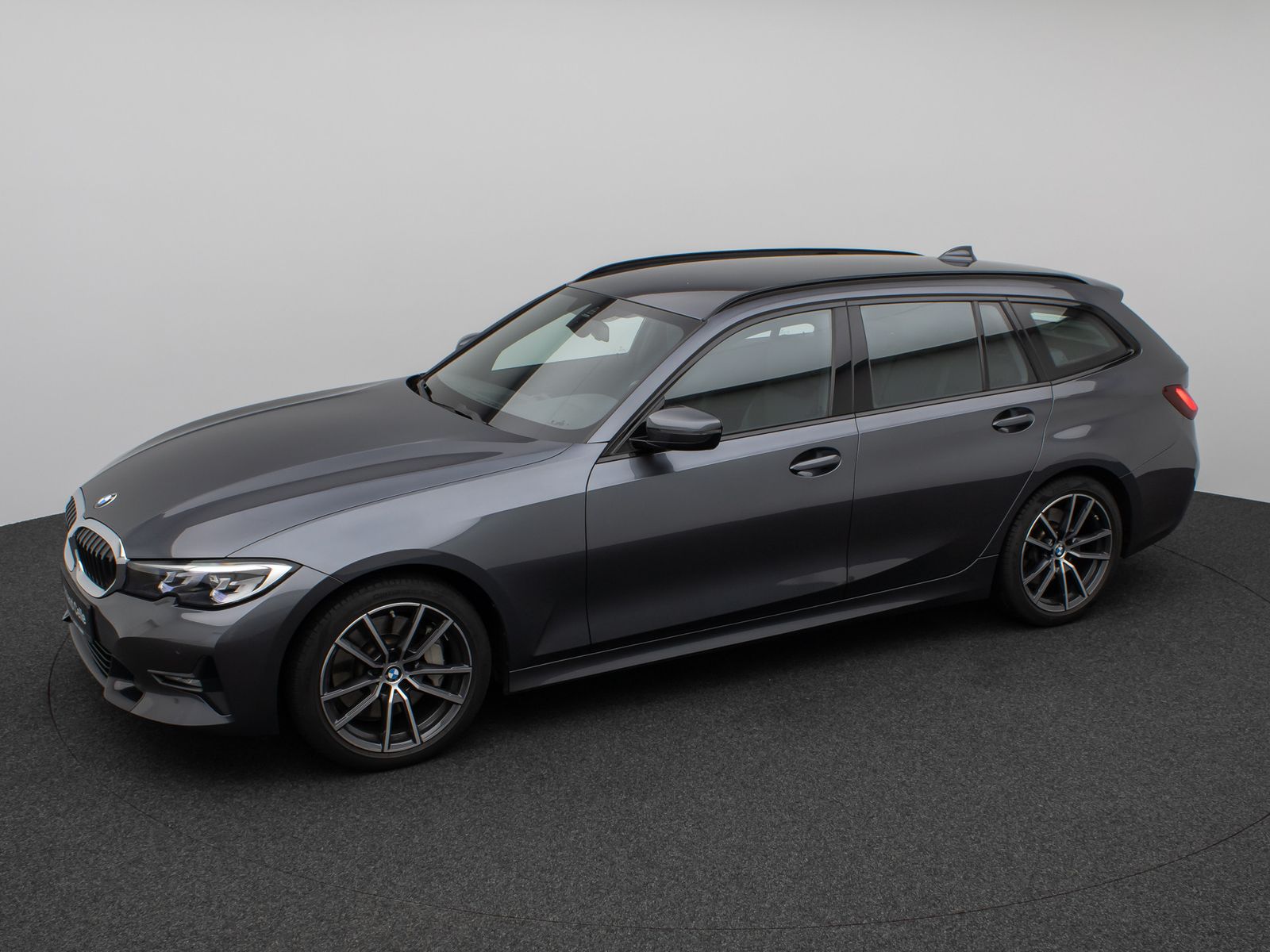 BMW 330i xD SportLine - Samsaru's Car Outlet