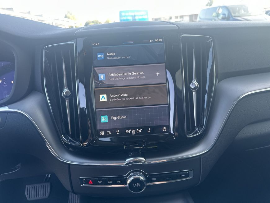 Volvo XC60 B5 B AWD Core GJR SiH AHK FIS WINTER