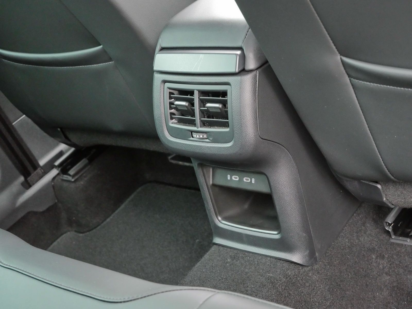 Seat Ateca Xperience 2.0 TDI LED*AHK*RFK*AppConnect