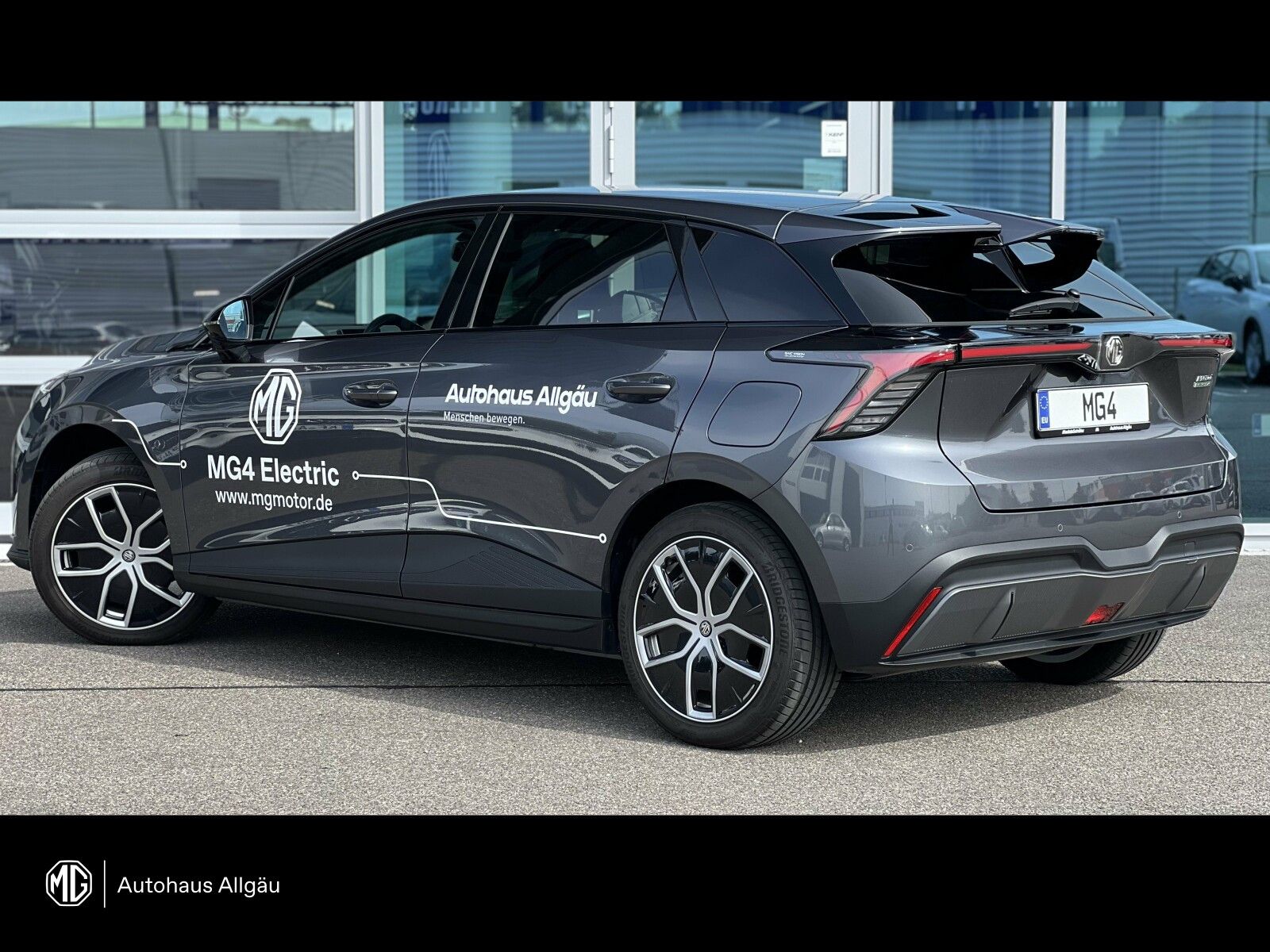 MG4 Luxury 64 kW LED+360°Kam+ACC+Klim+CarPlay+SH