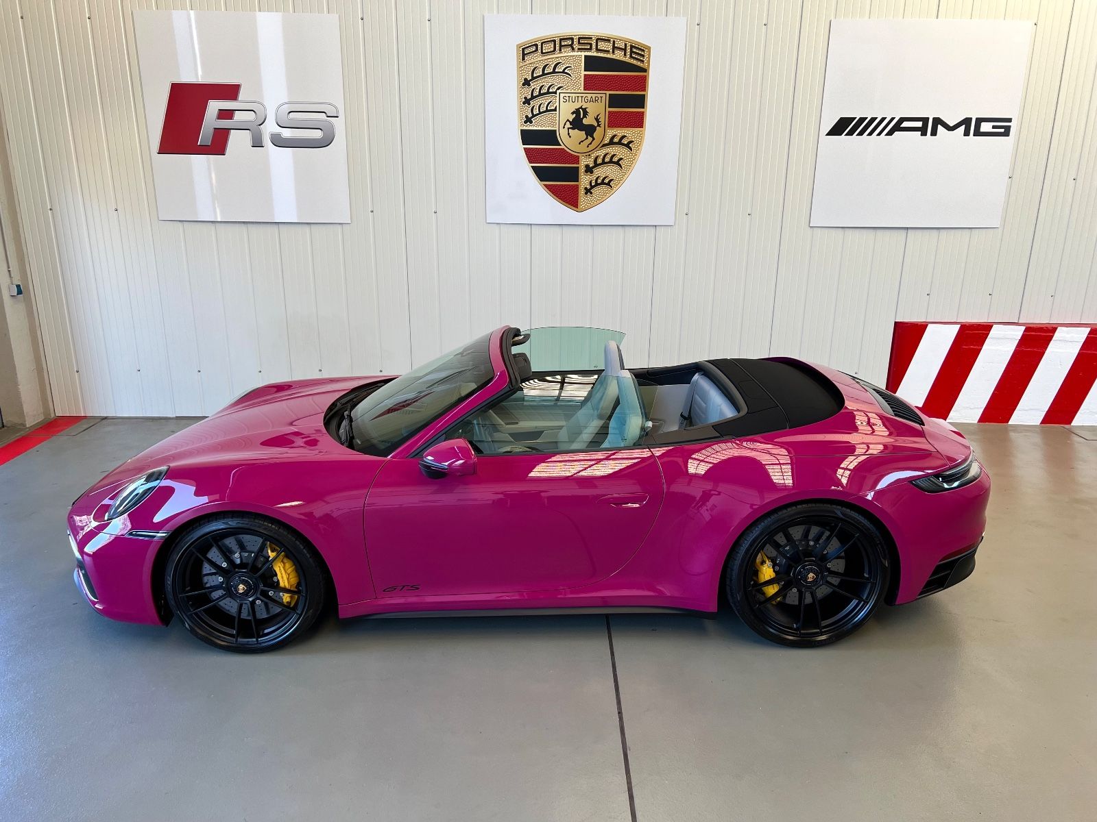 Porsche 992.1  4 GTS CABRIO PTS  LIFT HAL PCCB ExcManu