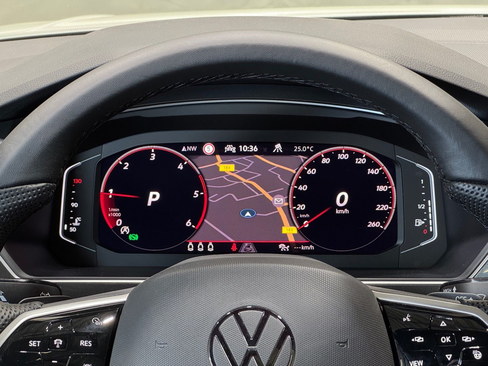 Volkswagen Tiguan R-Line 2.0 TDI DSG 4M - Samsaru's Car Outlet
