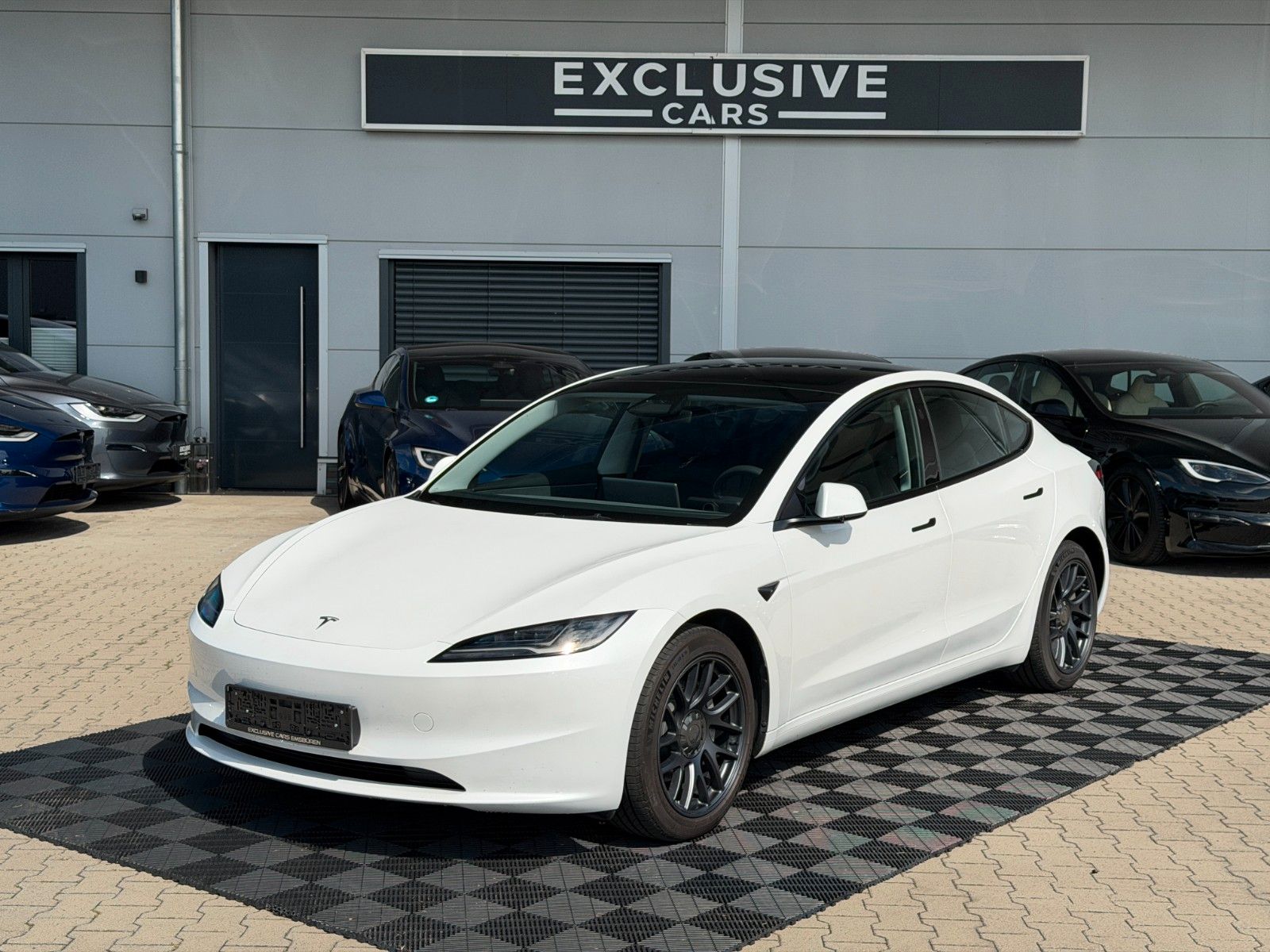 Tesla MODEL 3 HIGHLAND LR AWD | ENHANCED AP 4 KI |