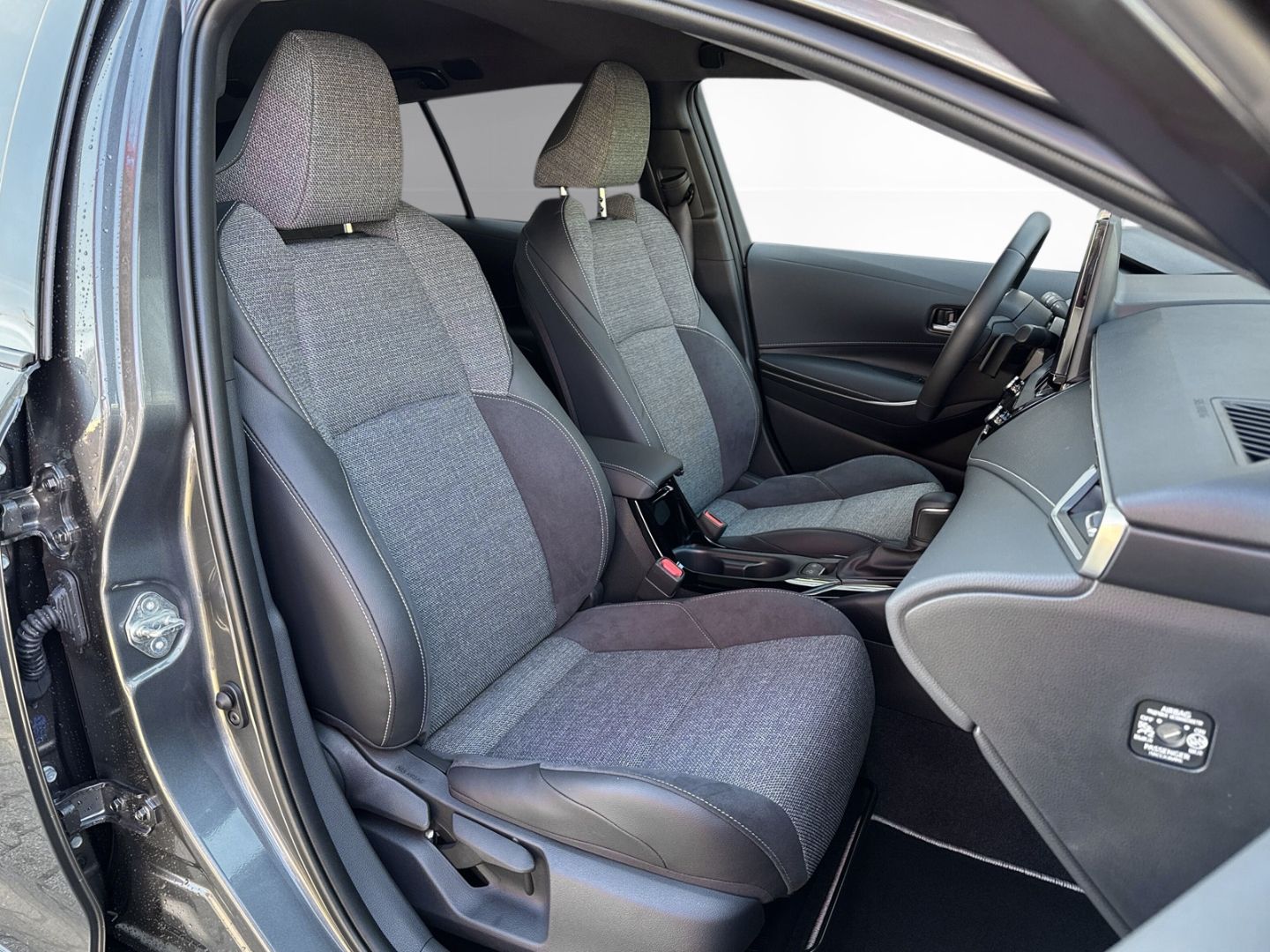 Toyota Corolla Touring Sports 2.0 Hybrid Teamplayer +Te