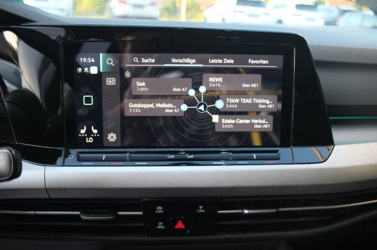 Volkswagen Golf VIII Variant 1.5 eTSI Life DSG - Samsaru's Car Outlet