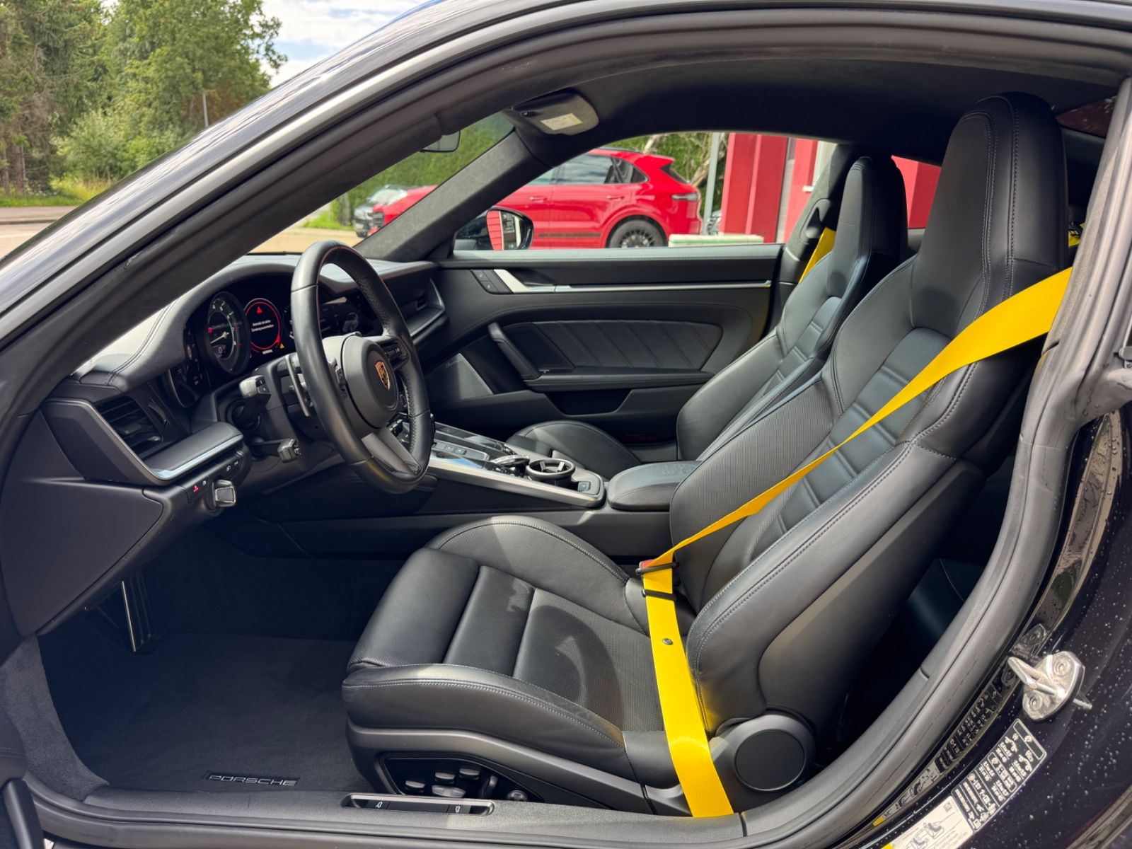 Porsche 992 Turbo S Coupé Carbondach*Lift*Burmeister*360