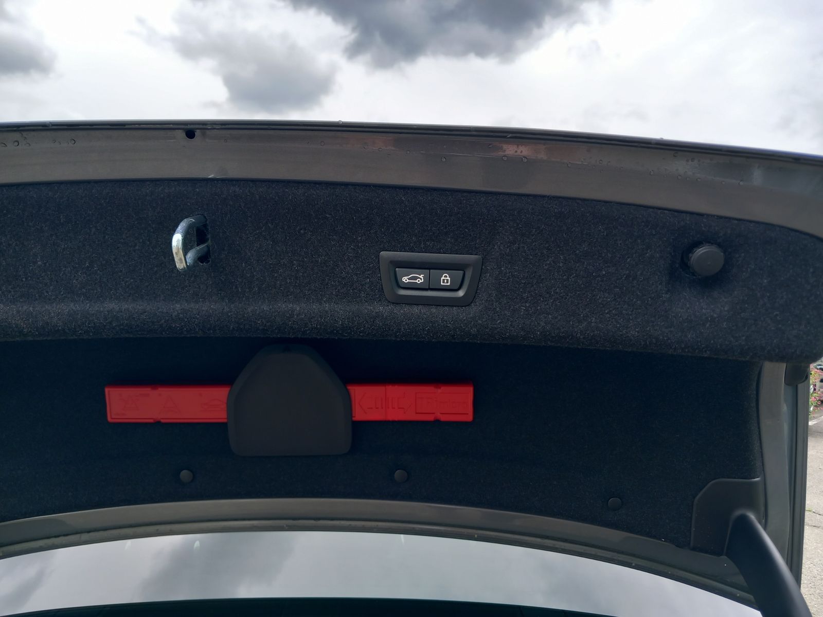 BMW 320d xDrive MSport - Samsaru's Car Outlet