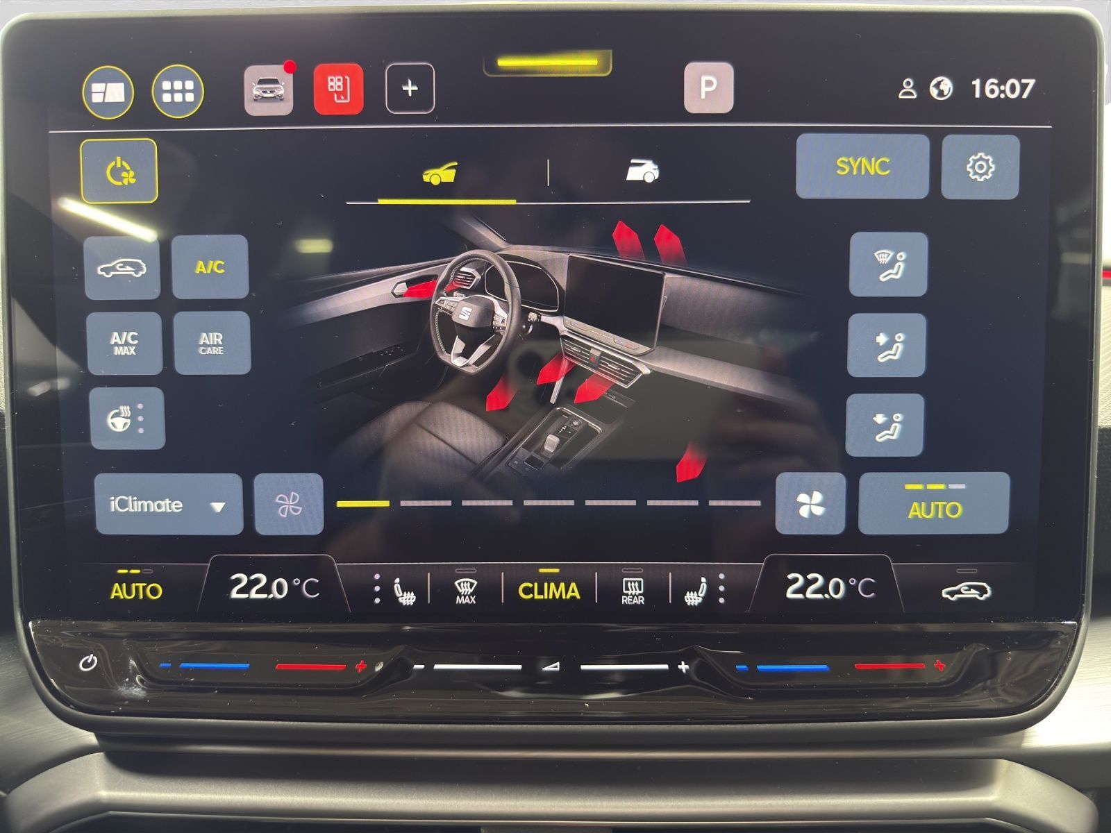 Seat Leon Sportstourer 2.0 TDI DSG FR AHK KAMERA NAVI