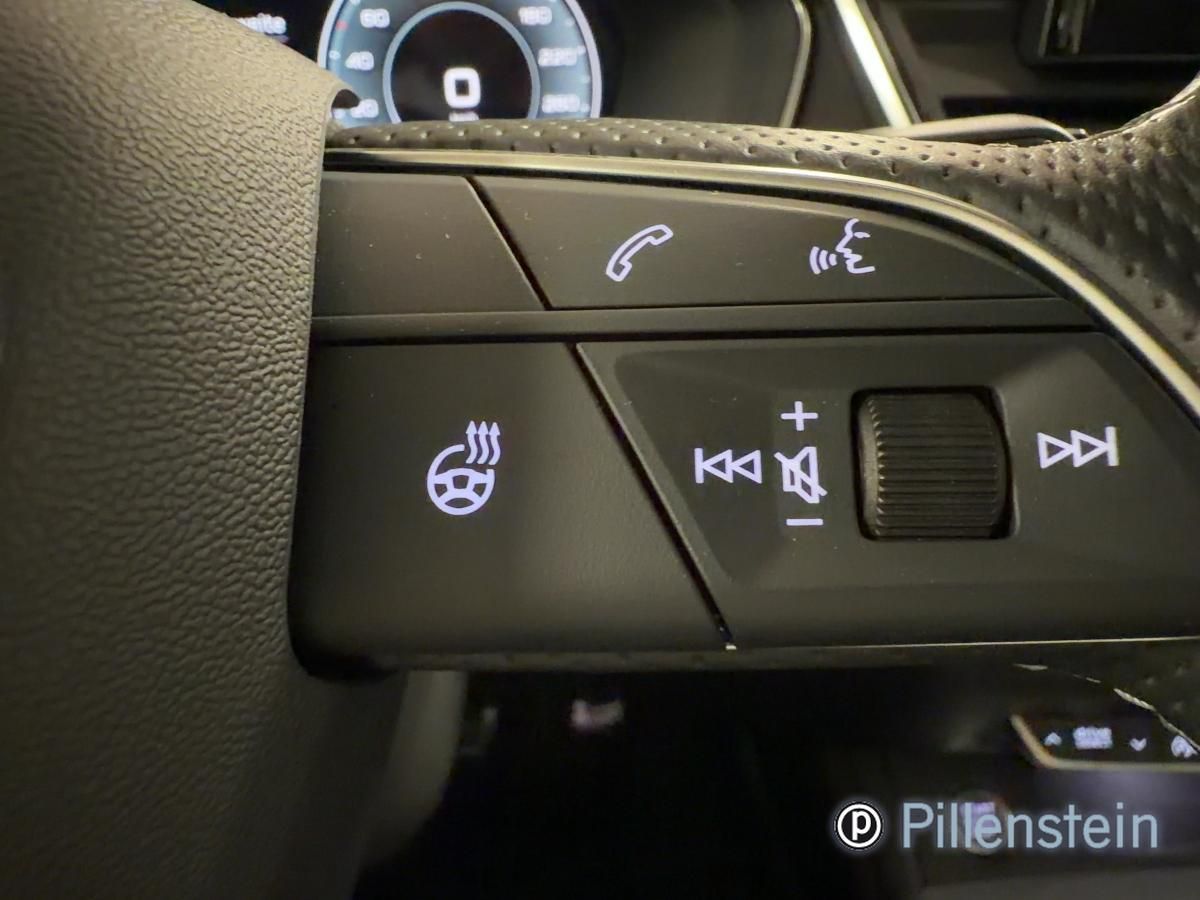 Audi Q5 Sportback S -LINE 40 2.0 TDI STANDH AHK KAMER