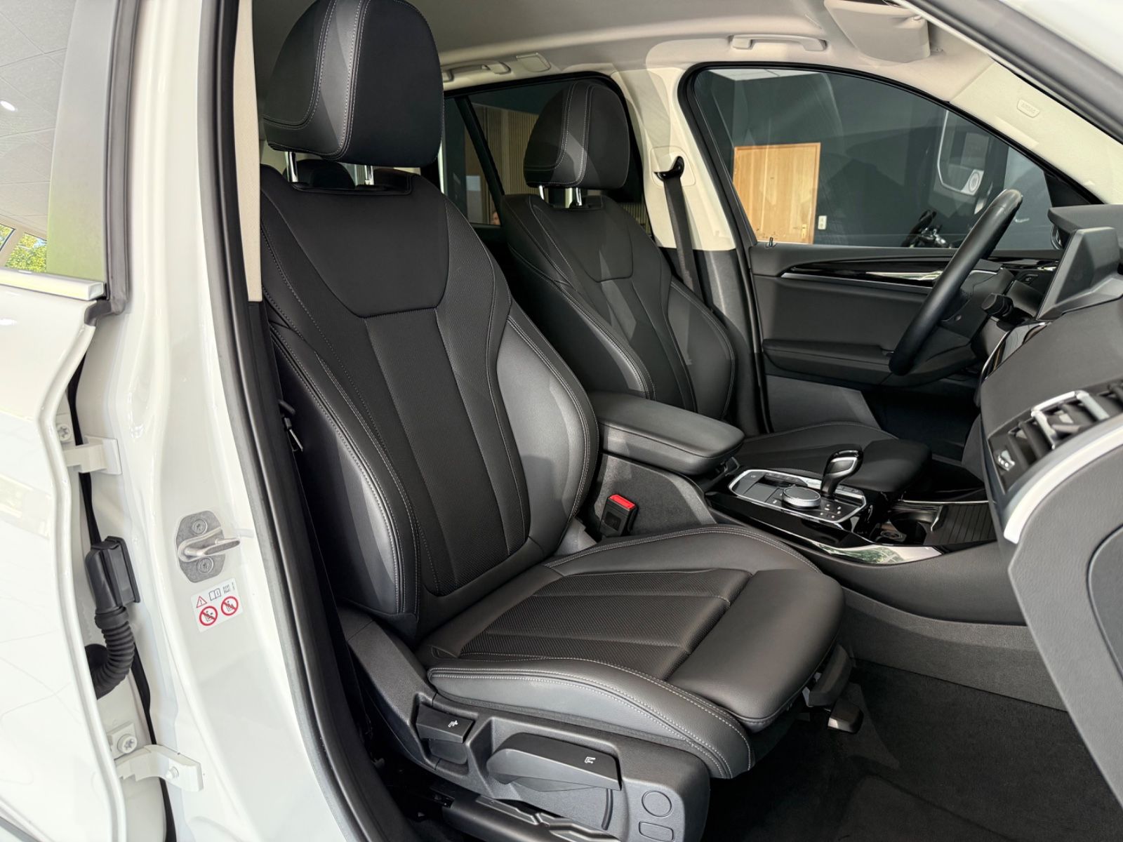 BMW X3 xDrive 20d - Samsaru's Car Outlet