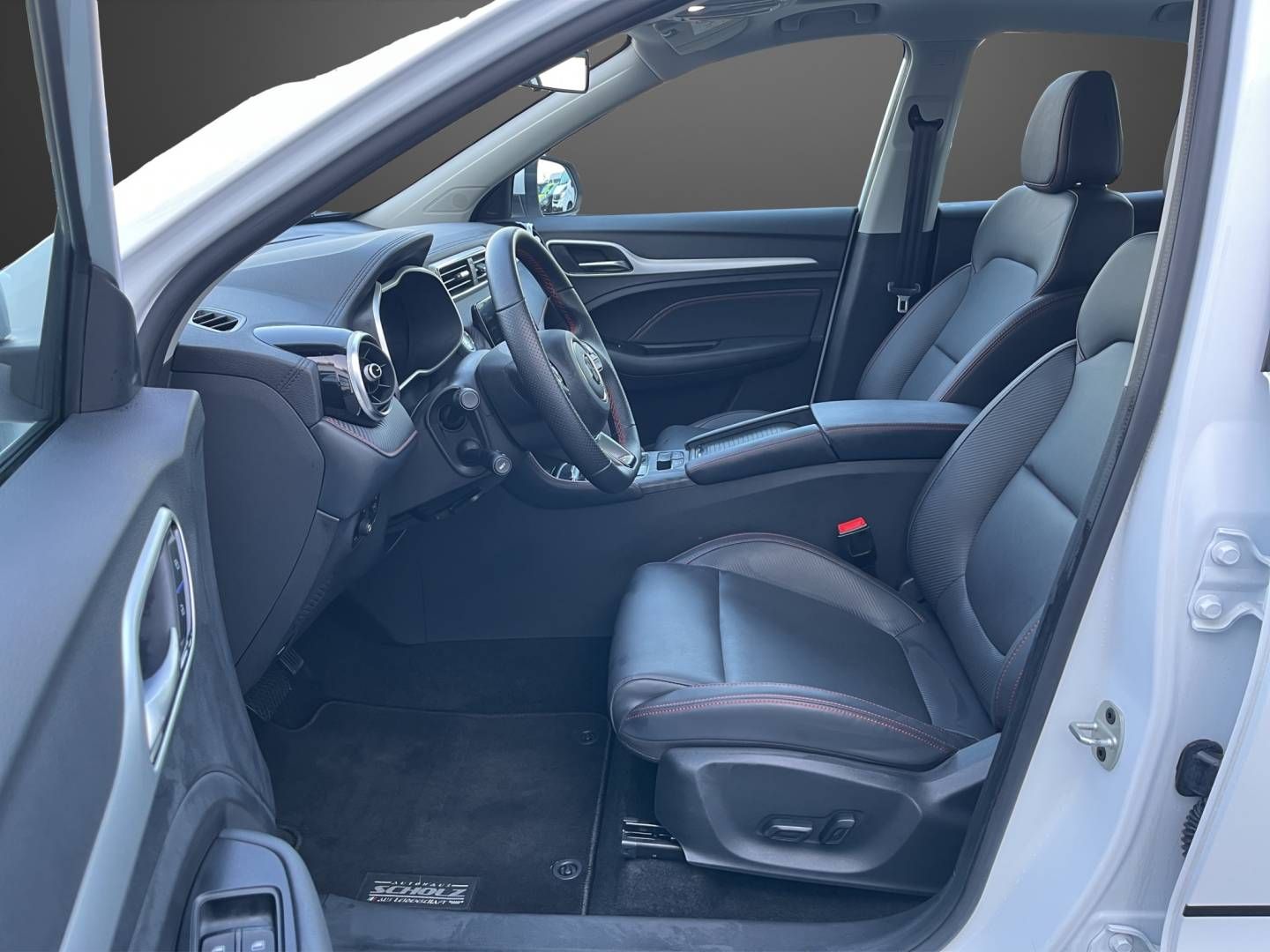 MG ZS EV MCE Maximal Luxury *SHZ*CARPLAY*PANO*36